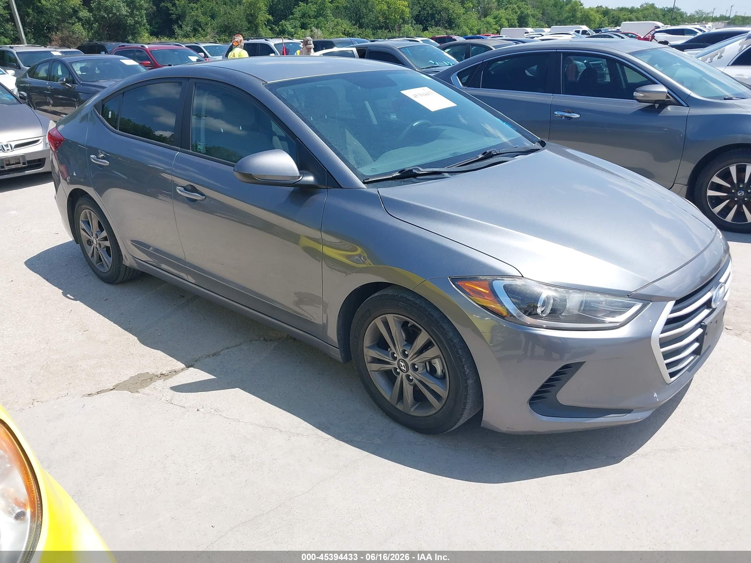 2018 Hyundai Elantra Value Edition, VIN 5NPD84LF7JH325279 — Normal wear