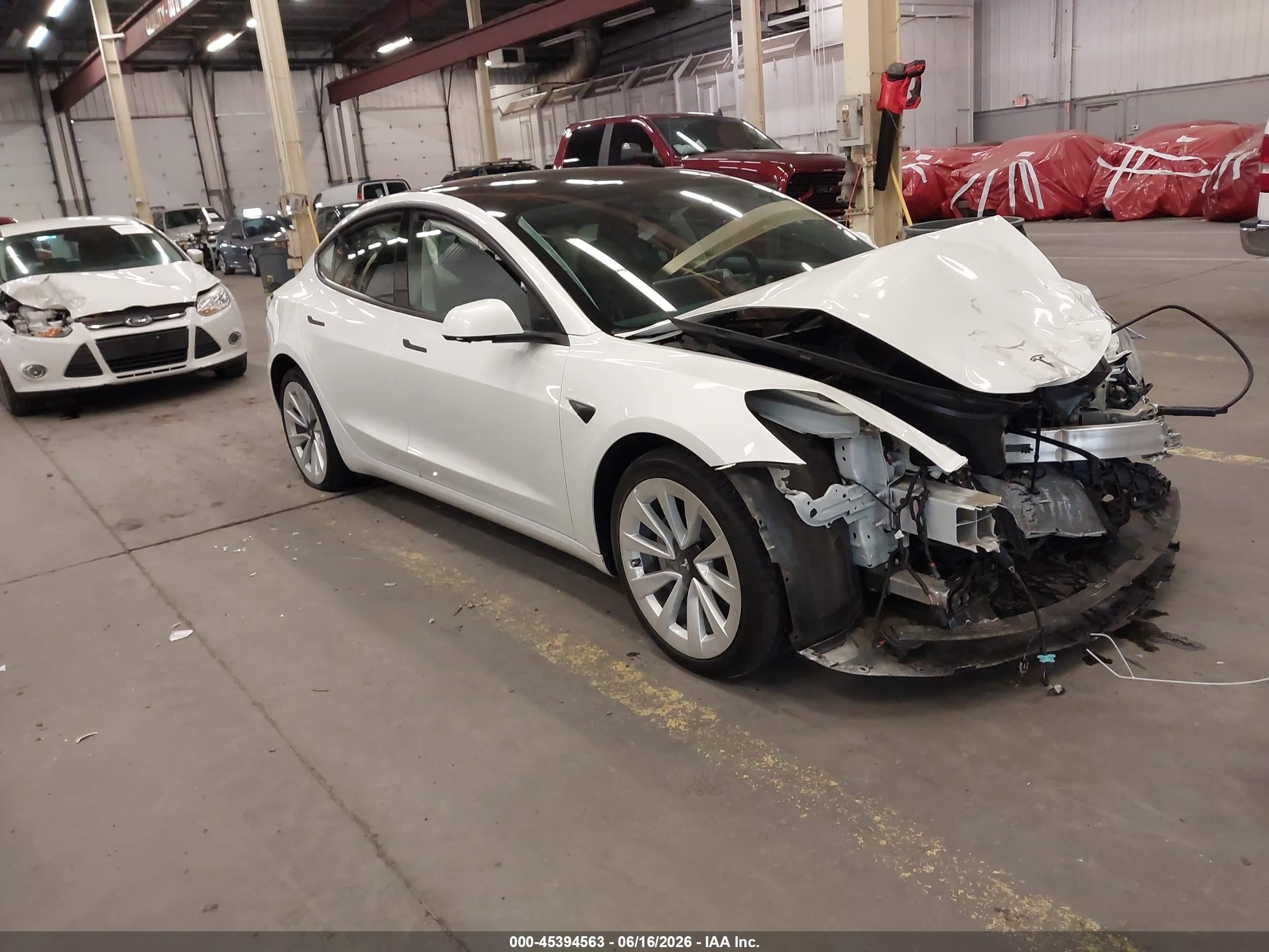 2022 Tesla Model 3 Long Range, VIN 5YJ3E1EB6NF365600 — Front end