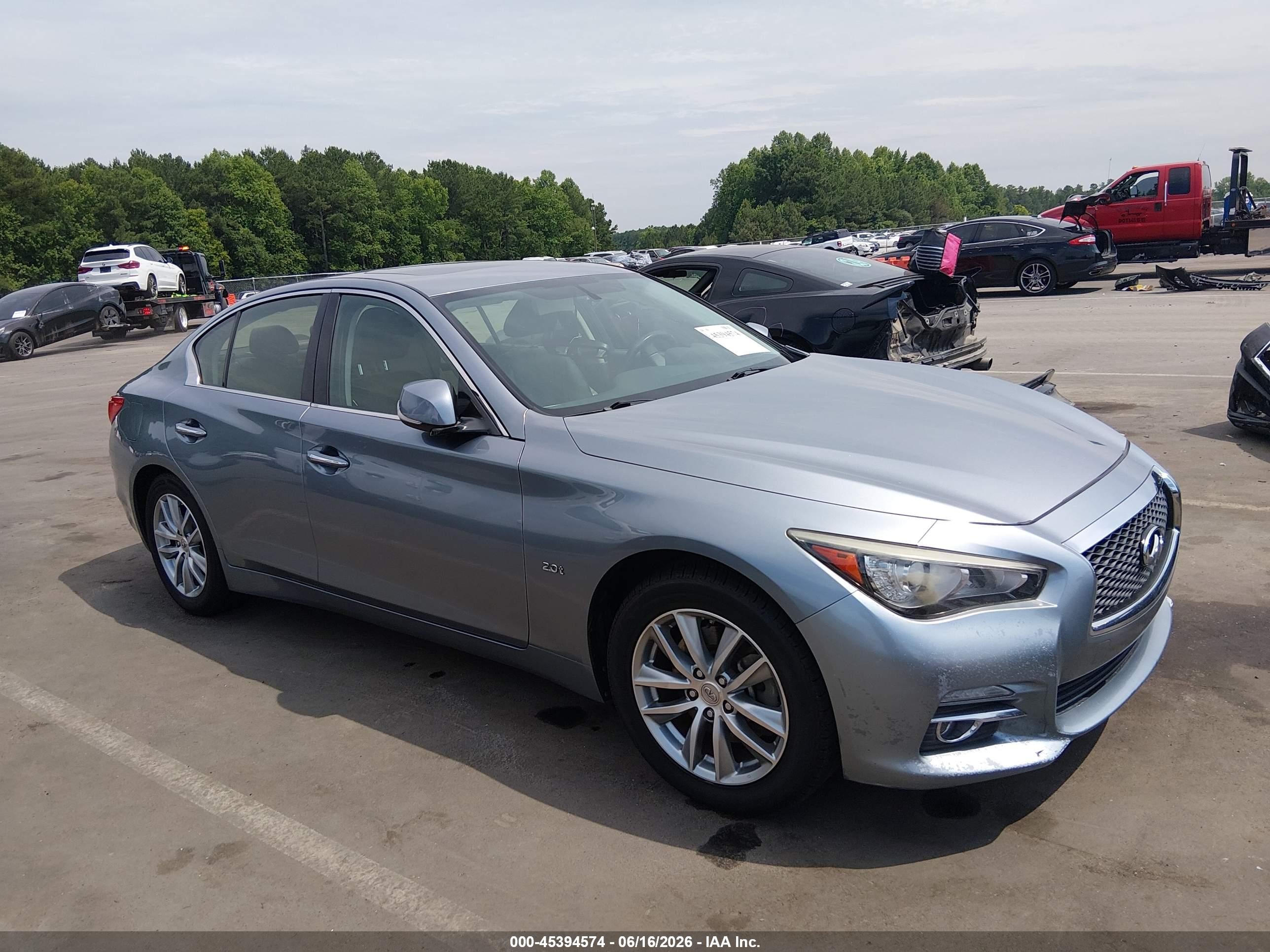 2016 Infiniti Q50 2.0t Base, VIN JN1CV7AP7GM201824 — Front end