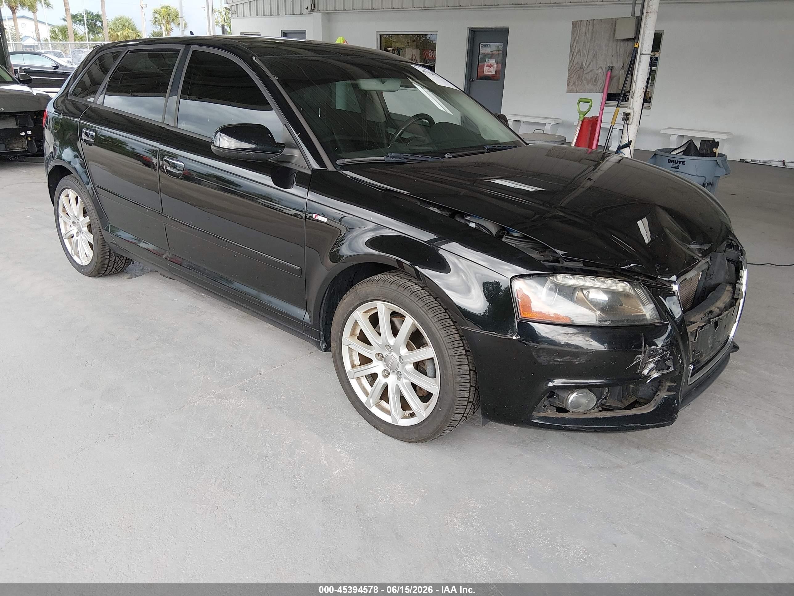 2012 Audi A3 Premium Plus, VIN WAUKFAFM0CA008828 — Перед