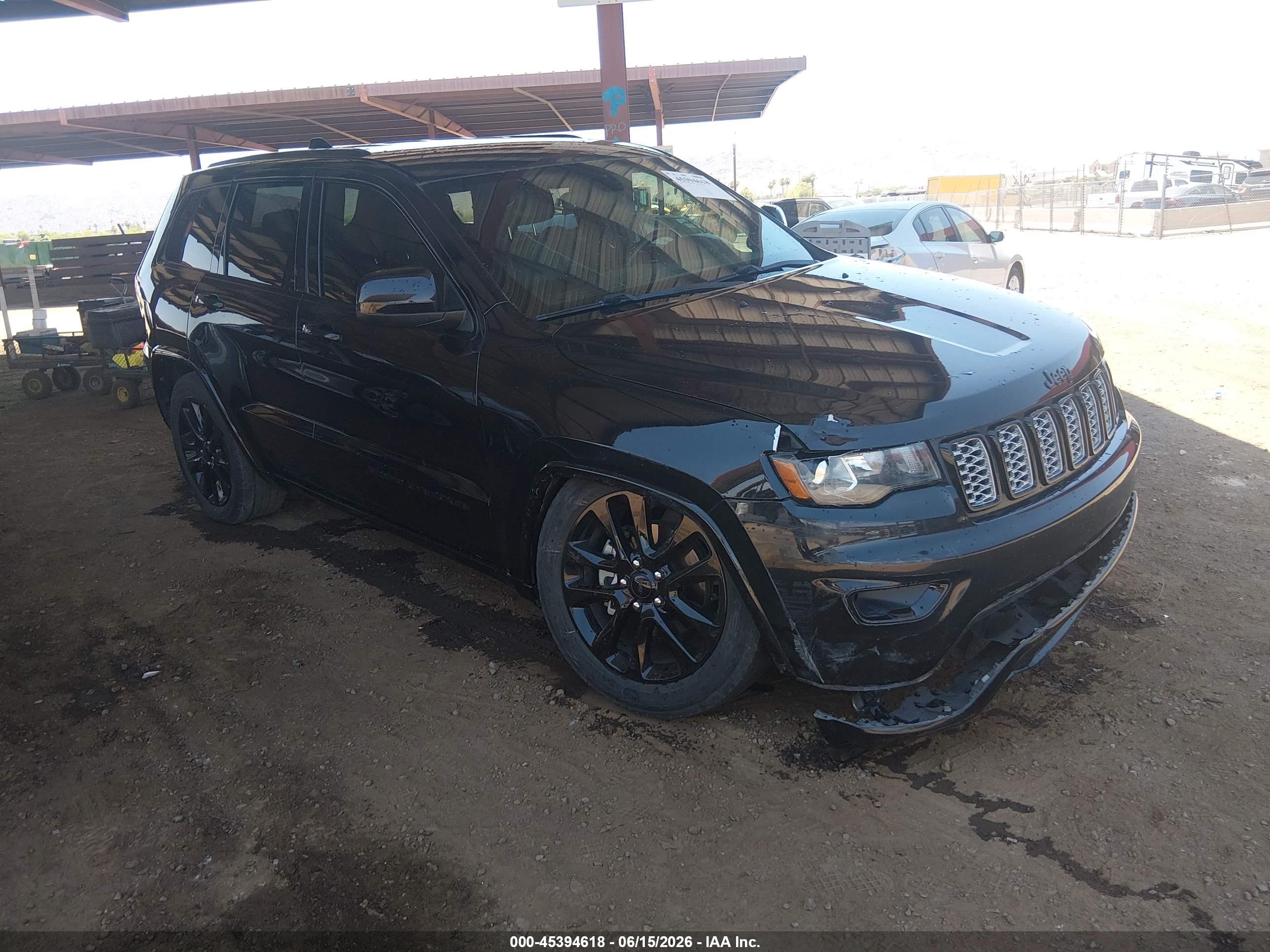 2018 Jeep Grand Cherokee Laredo E, VIN 1C4RJEAG9JC511834 — Front end