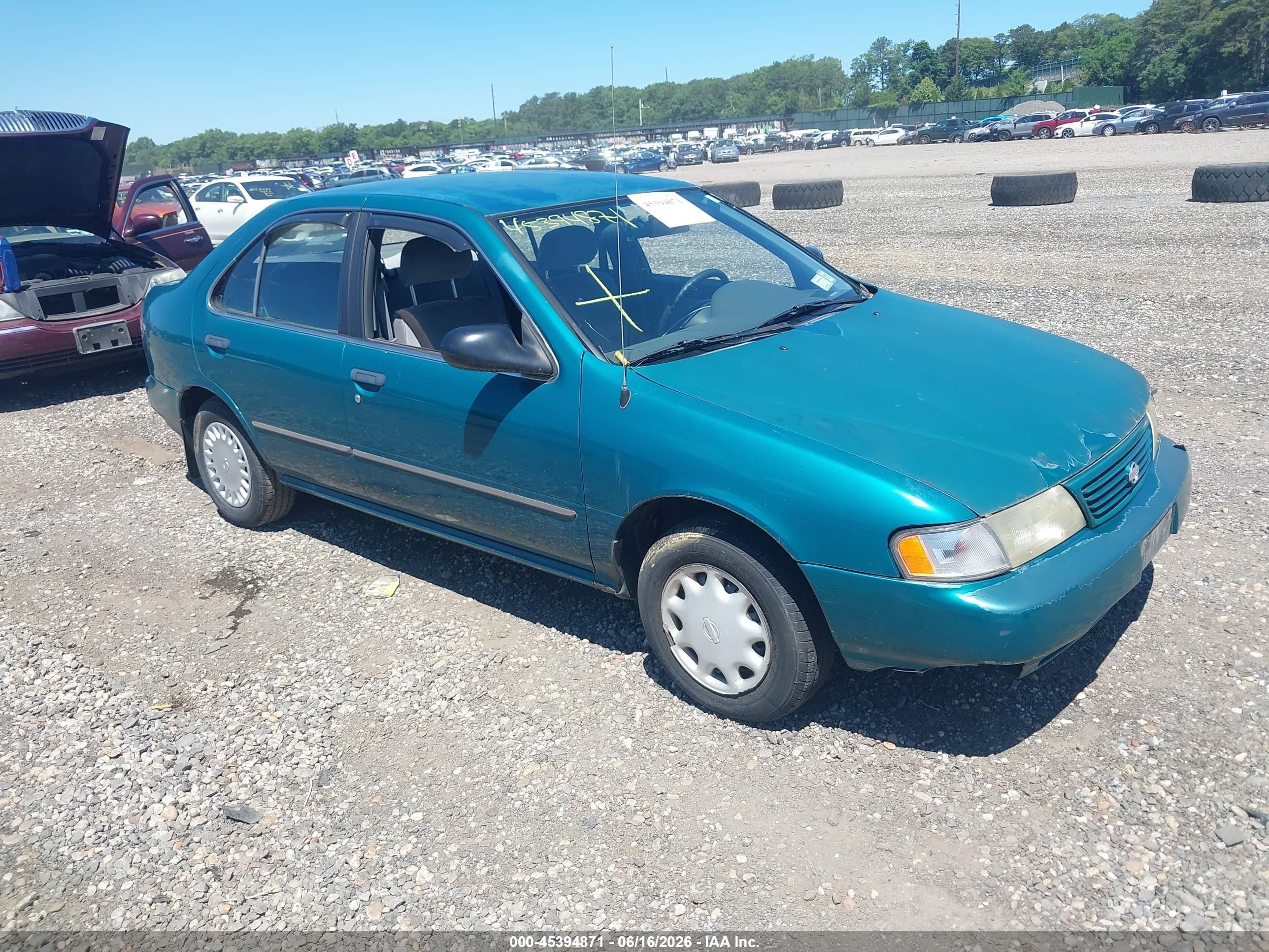 1996 Nissan Sentra XE, VIN 1N4AB41DXTC717599 — Normal wear