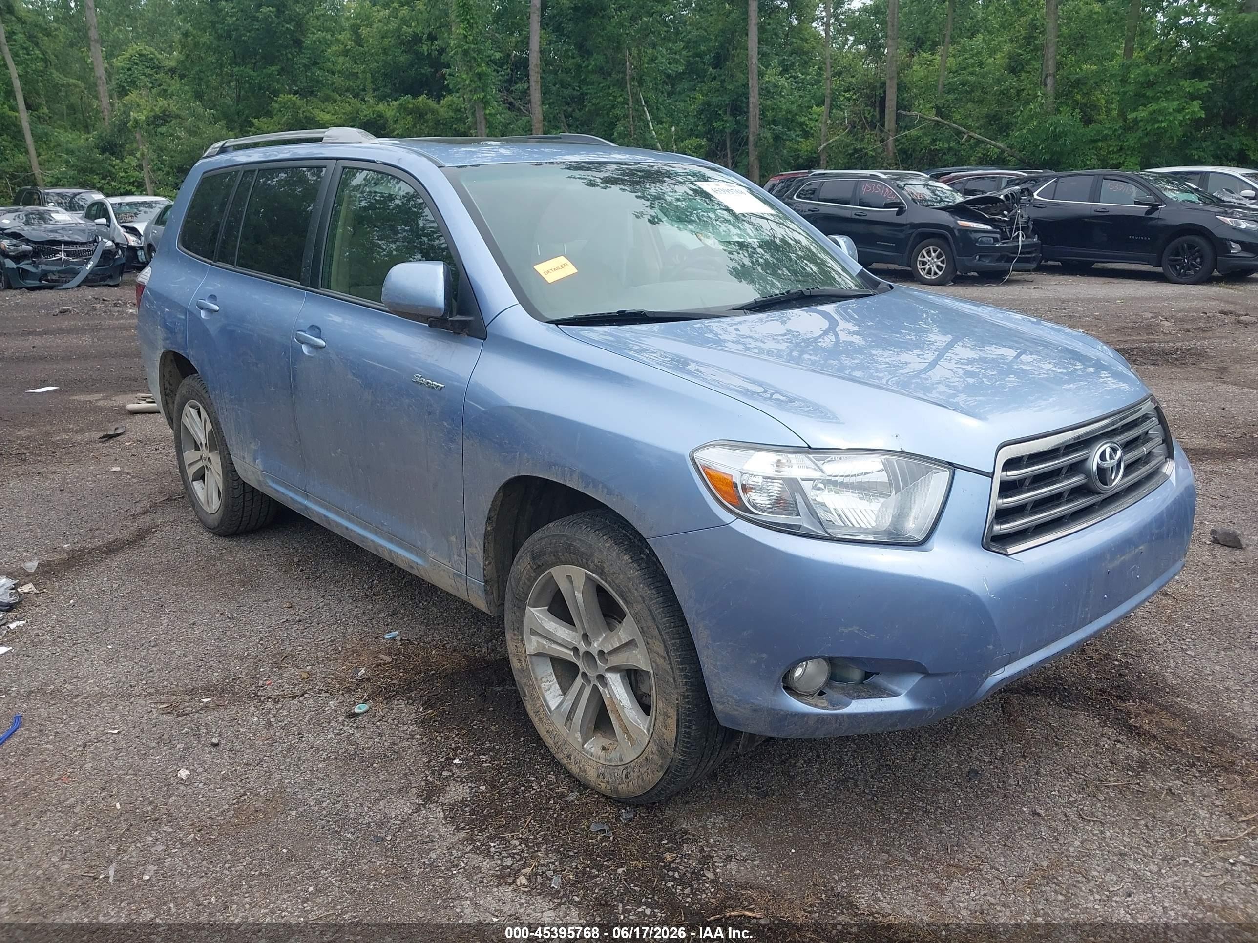 2008 Toyota Highlander Sport, VIN JTEDS43AX82036443 — Front end