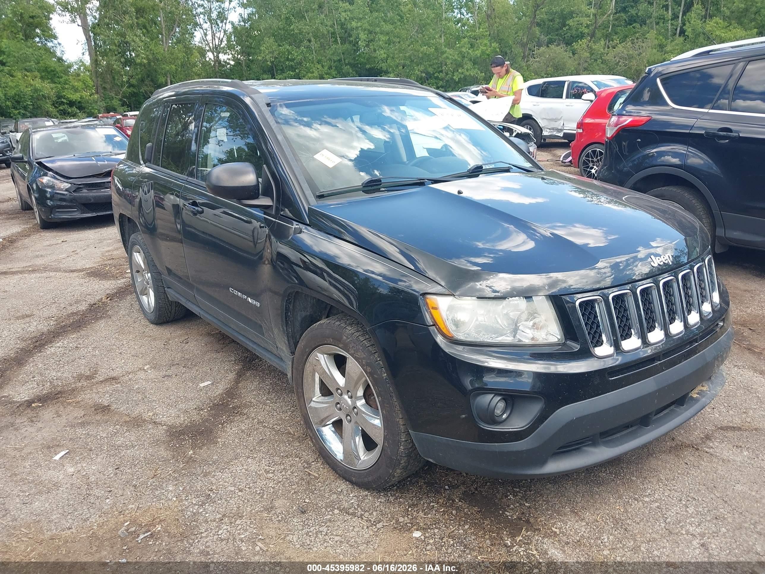 2012 Jeep Compass Limited, VIN 1C4NJDCB3CD683509 — Front end