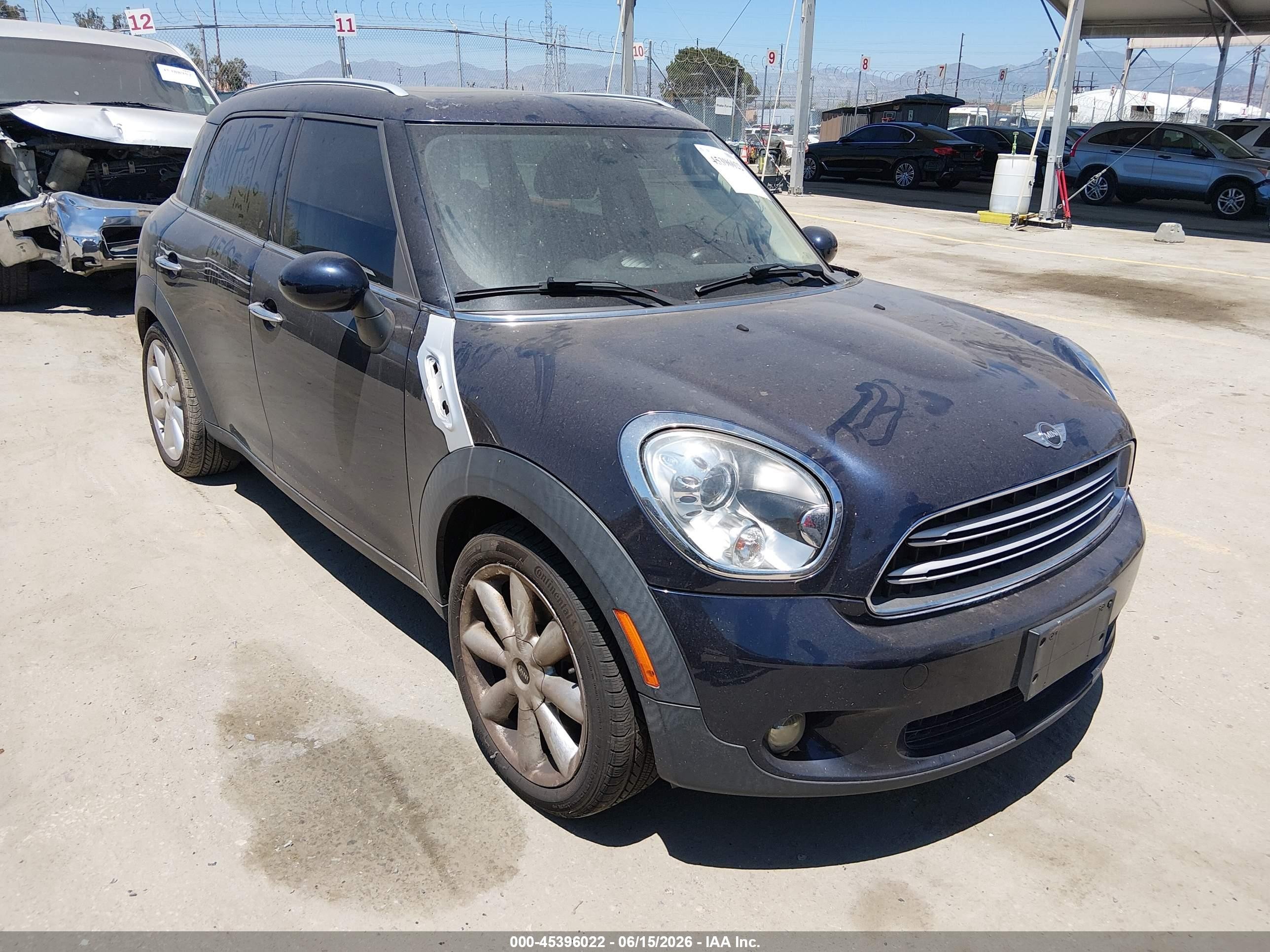2015 MINI Countryman, VIN WMWZB3C51FWR46475 — Not stated
