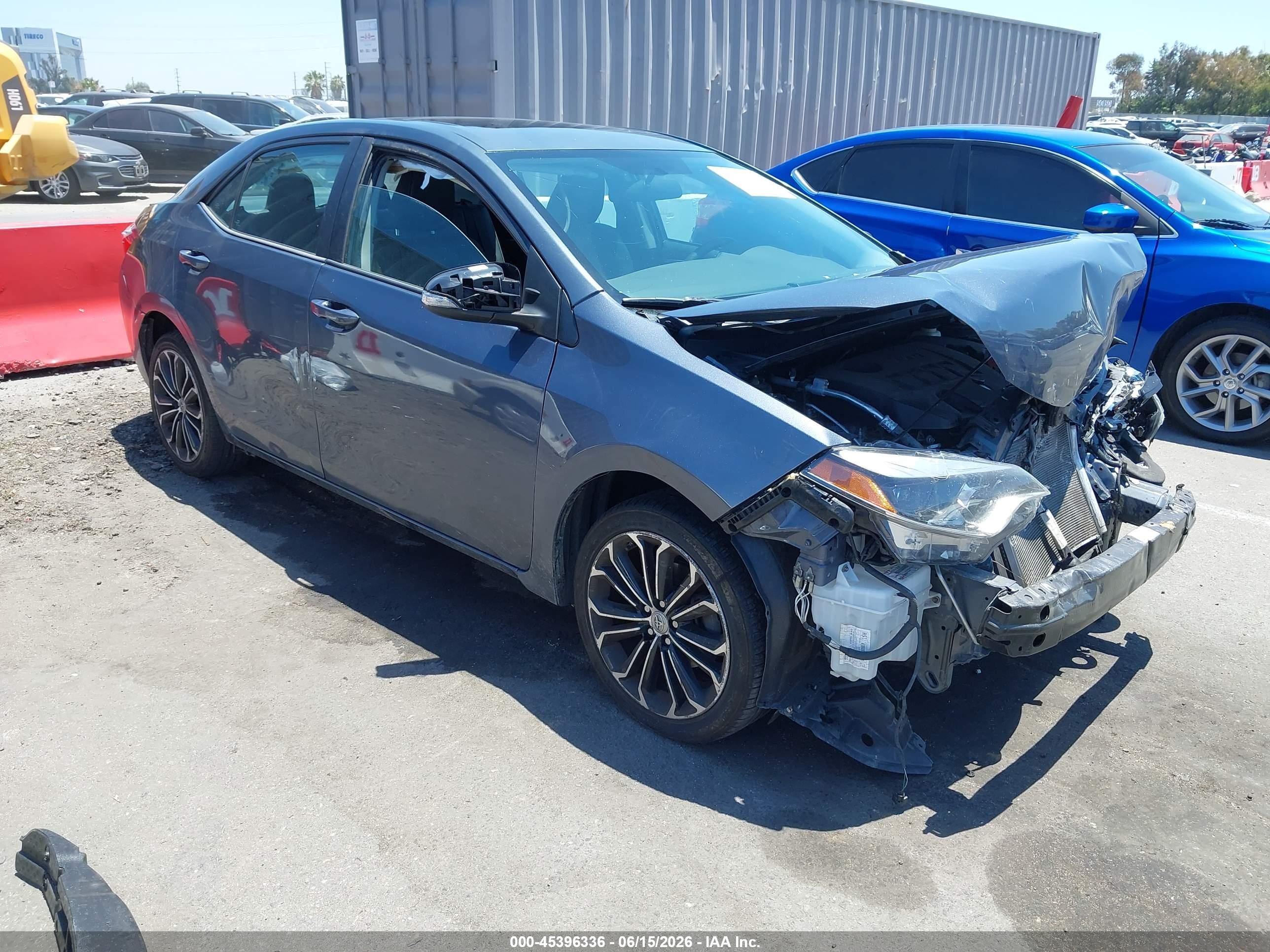 2016 Toyota Corolla LE, VIN 5YFBURHEXGP462616 — Normal wear