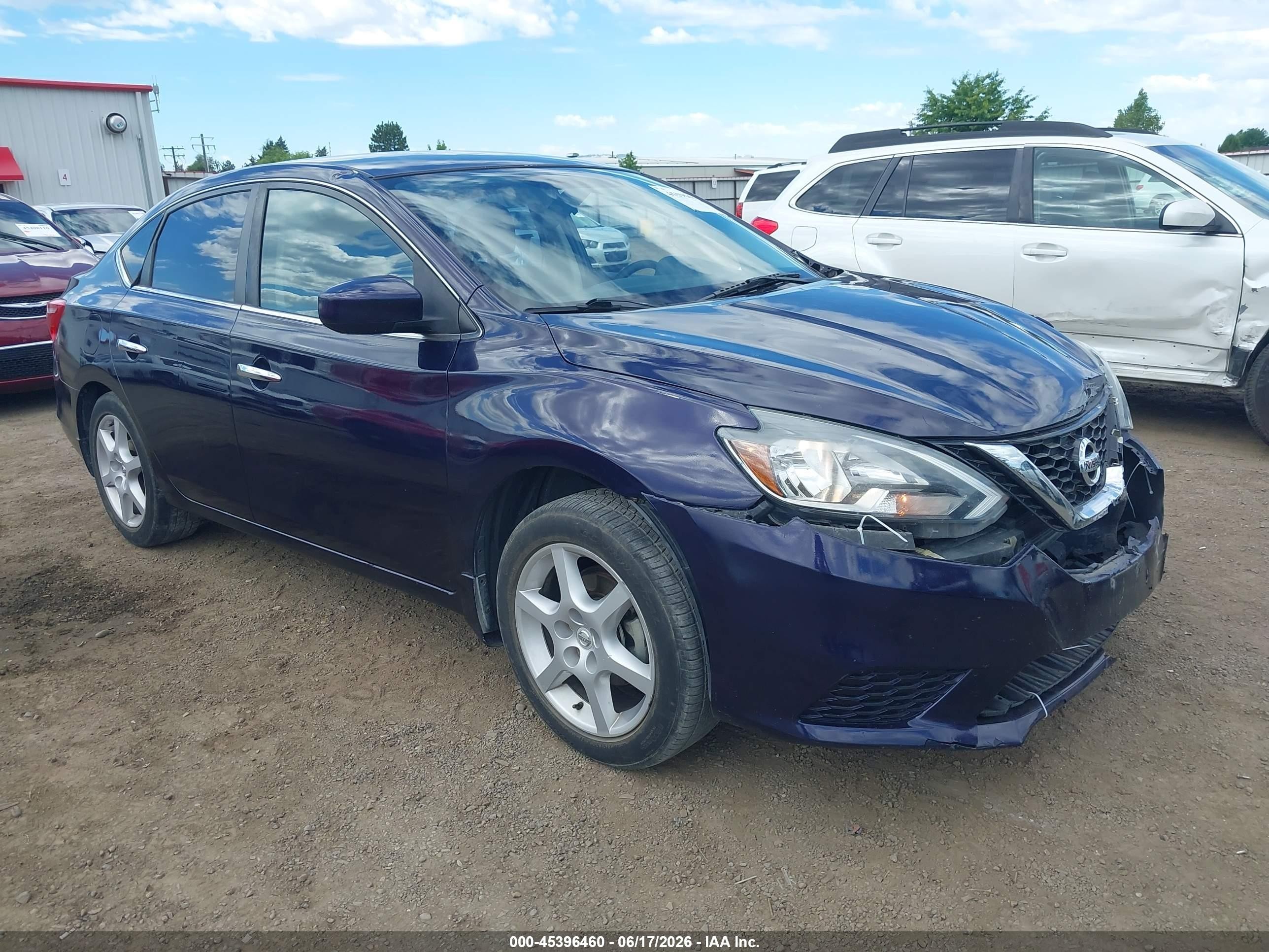 2016 Nissan Sentra SR, VIN 3N1AB7AP3GY213207 — Front end