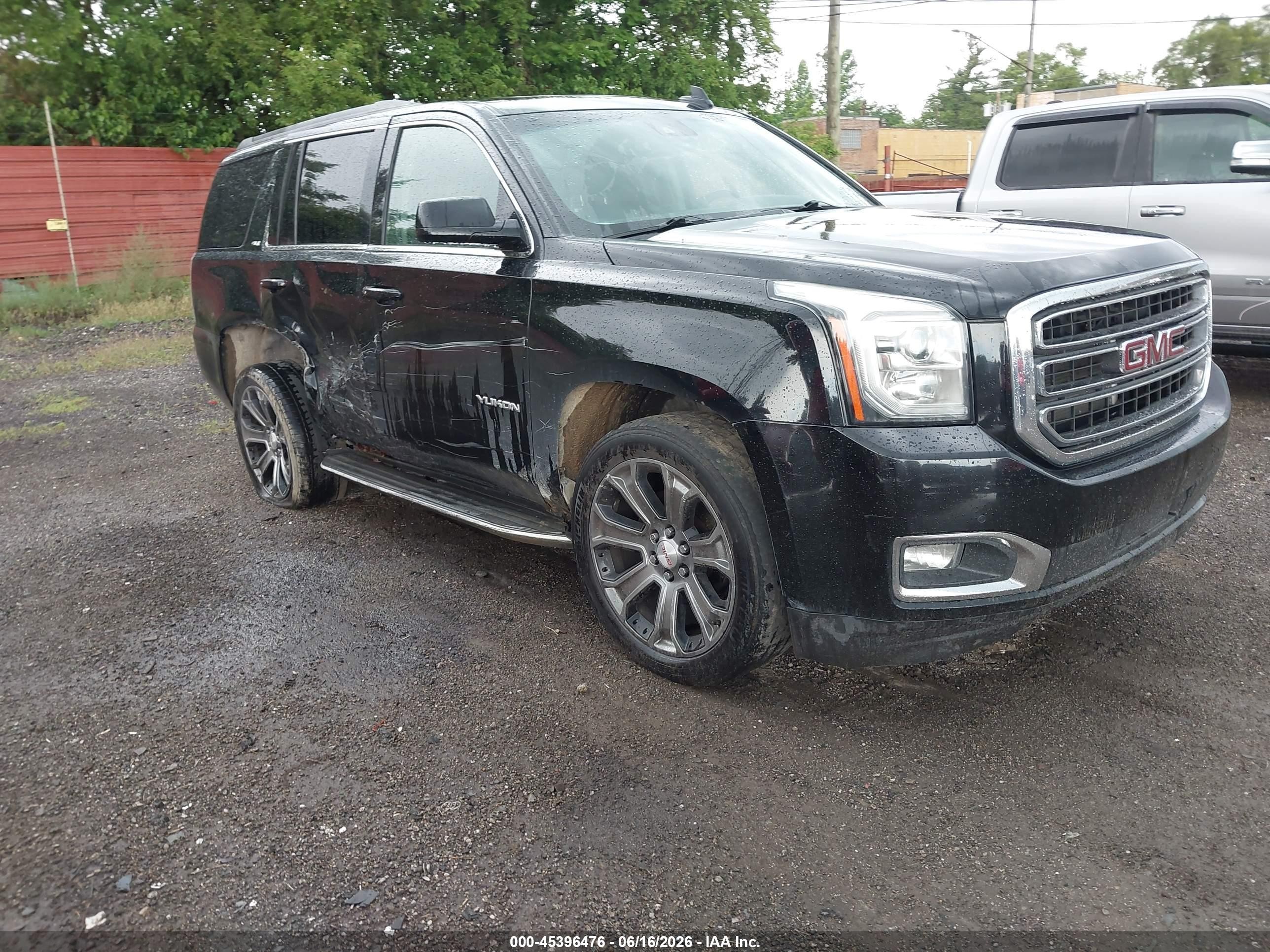 2015 GMC Yukon SLT, VIN 1GKS2BKC7FR528844 — Side