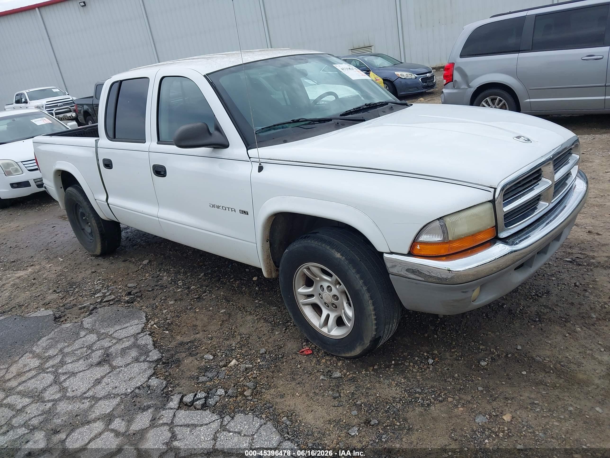 2002 Dodge Dakota SLT, VIN 1B7HL48X12S511730 — Normal wear