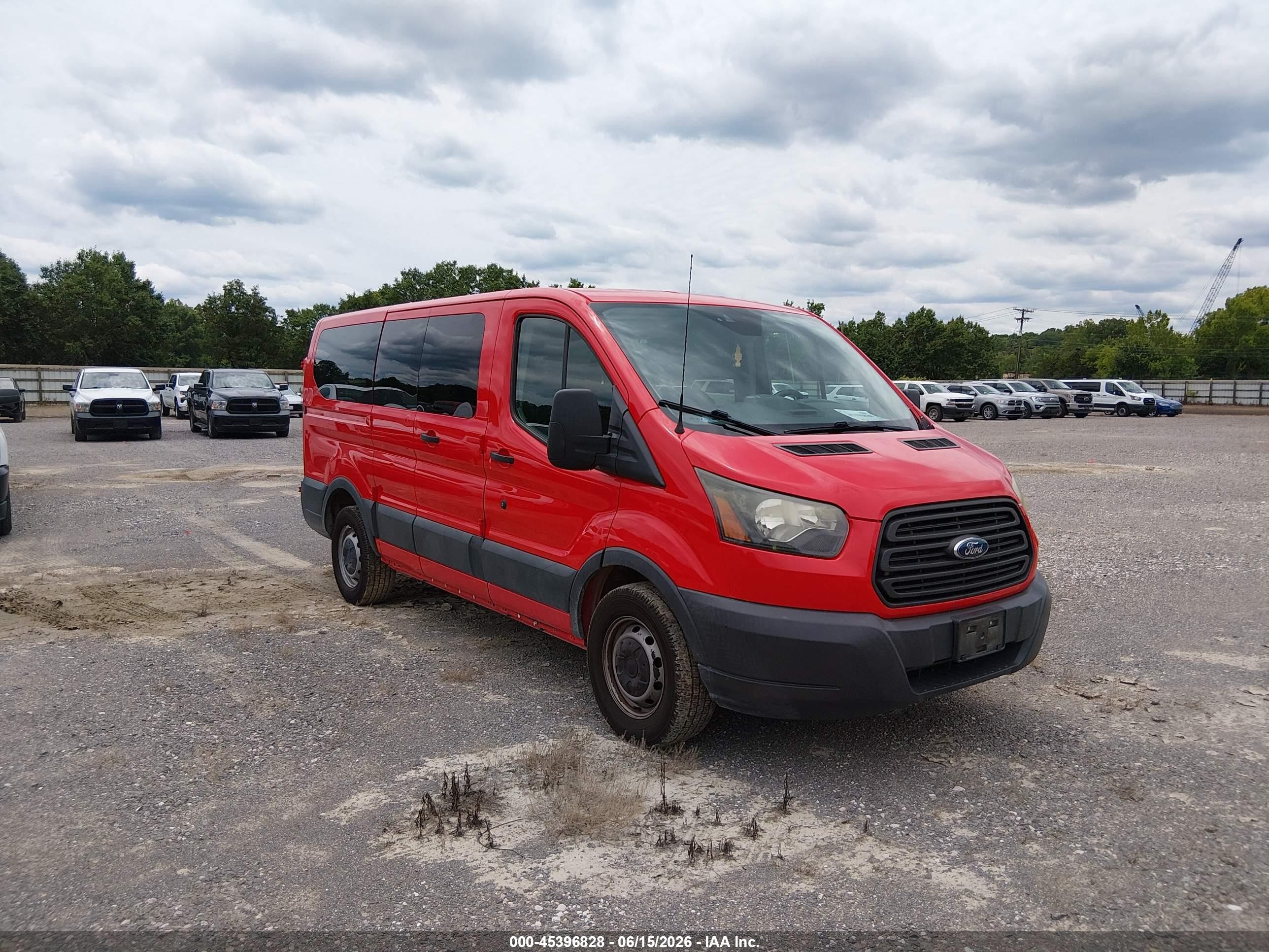 2016 Ford Transit XLT, VIN 1FMZK1ZM0GKB13129 — Normal wear