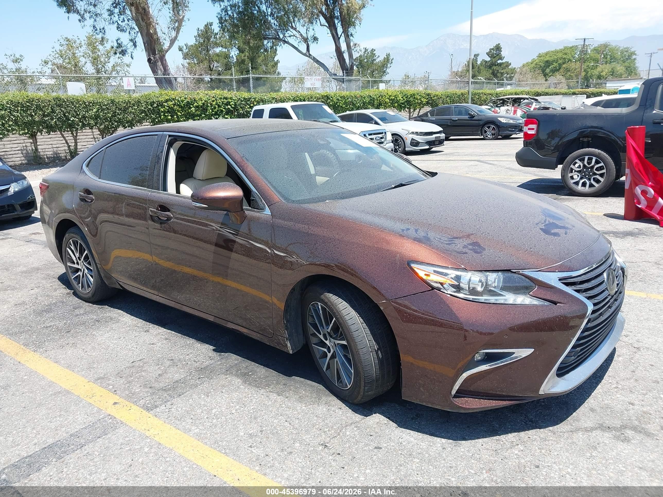 2017 Lexus ES 350, VIN 58ABK1GG7HU058529 — Side