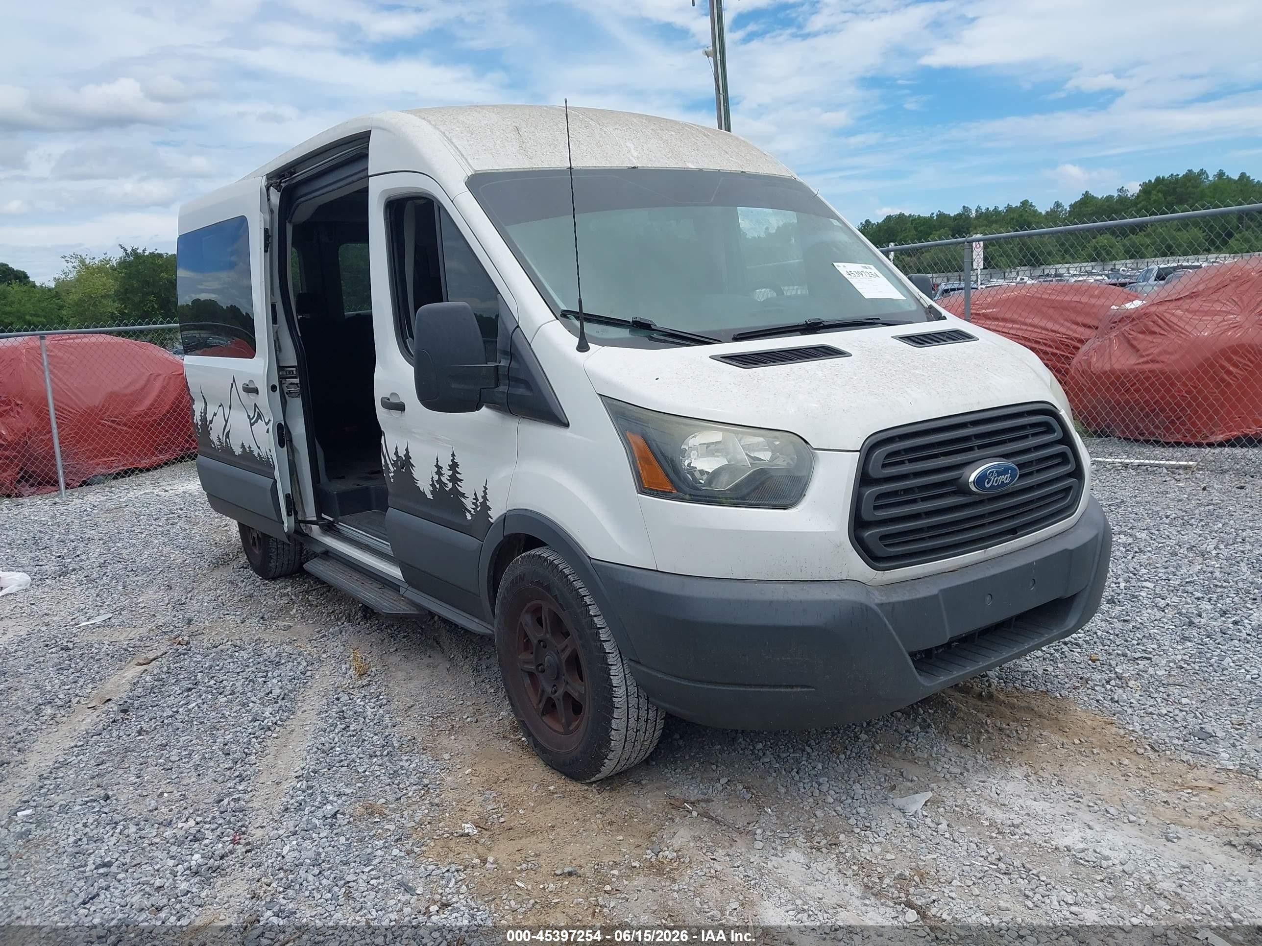 2015 Ford Transit XLT, VIN 1FBAX2CM1FKA74829 — Обычный износ