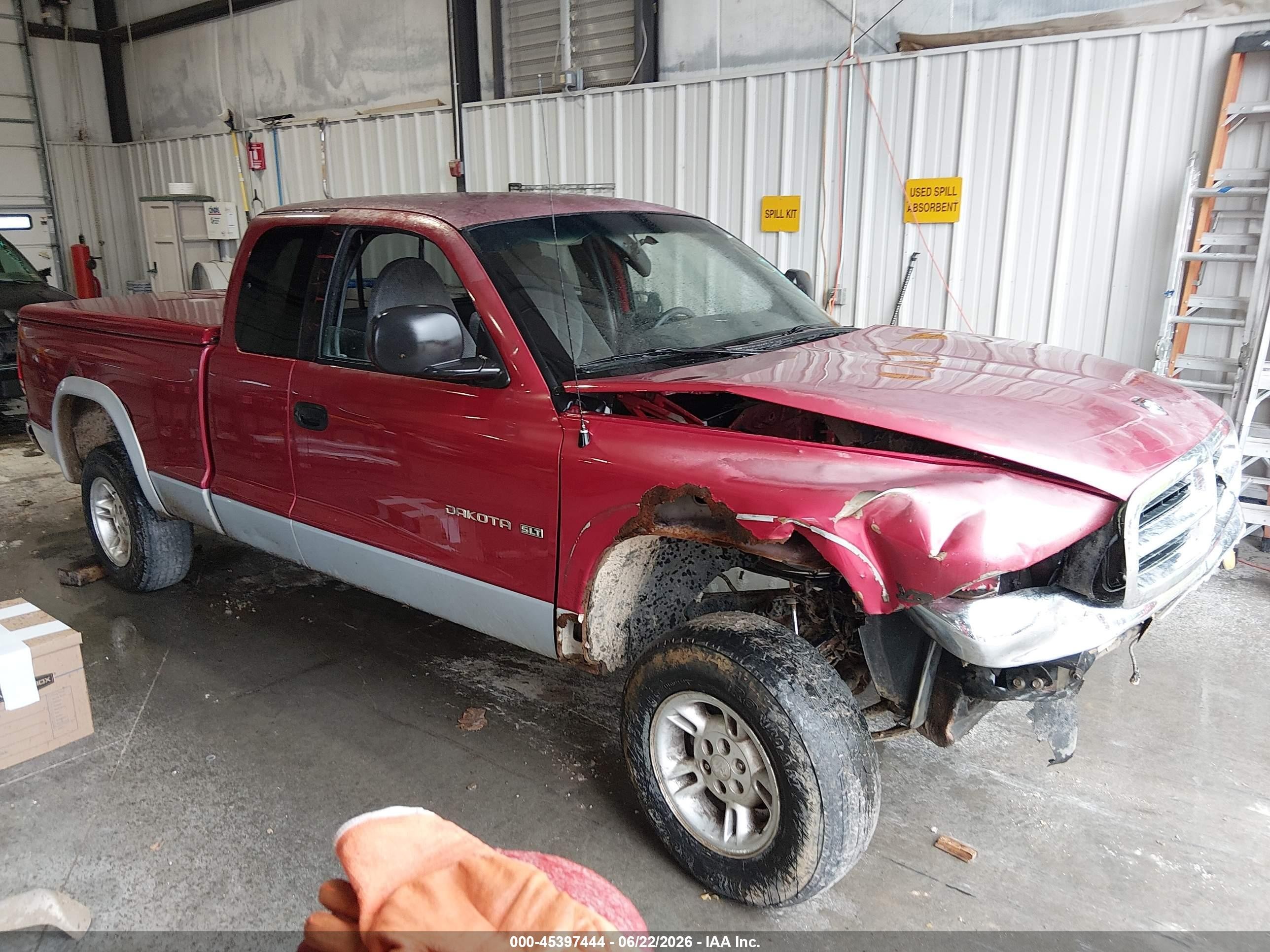 1999 Dodge Dakota SLT, VIN 1B7GG22Y0XS302623 — Normal wear