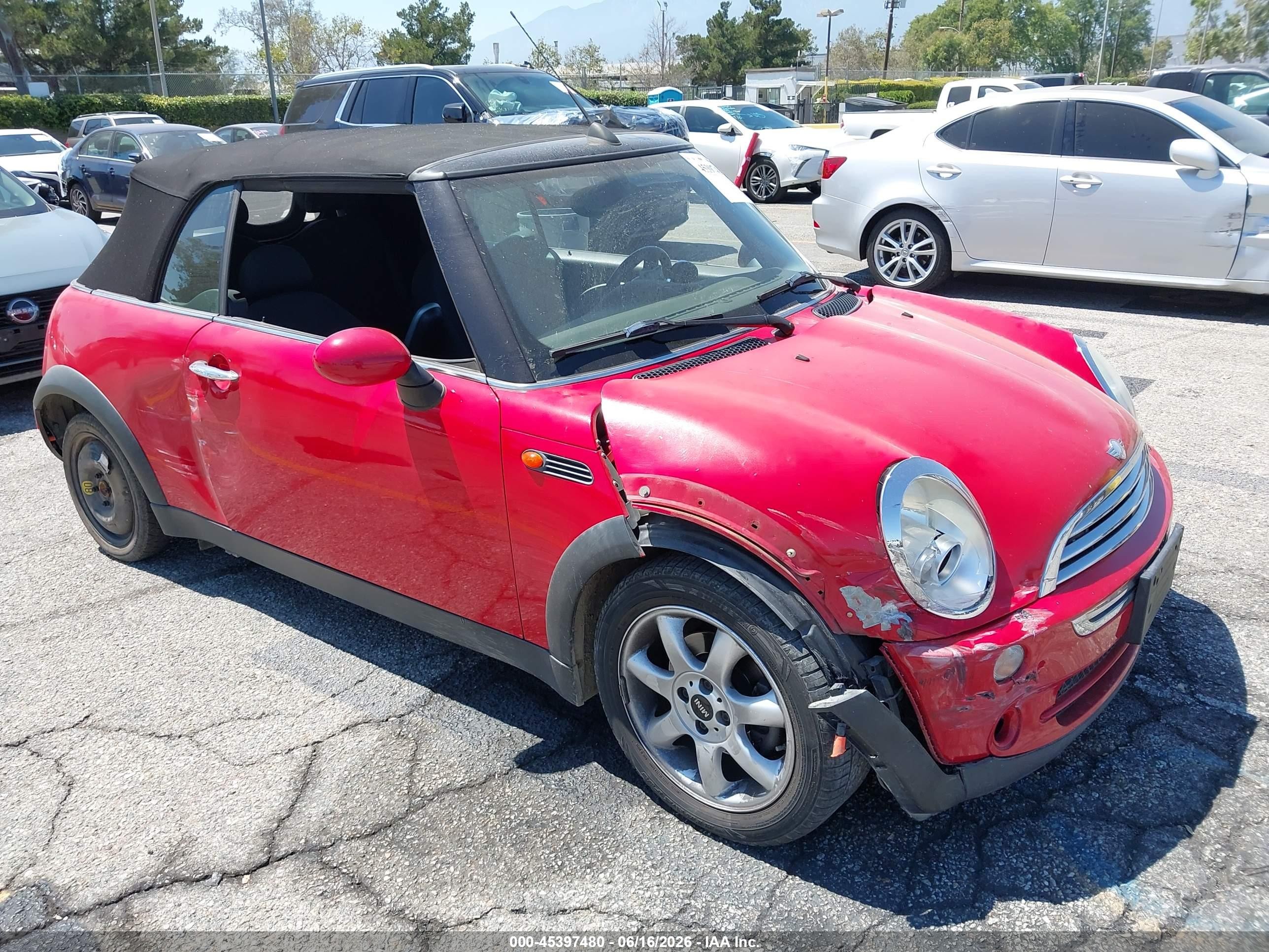 2008 MINI Convertible, VIN WMWRF33538TG17983 — Front end