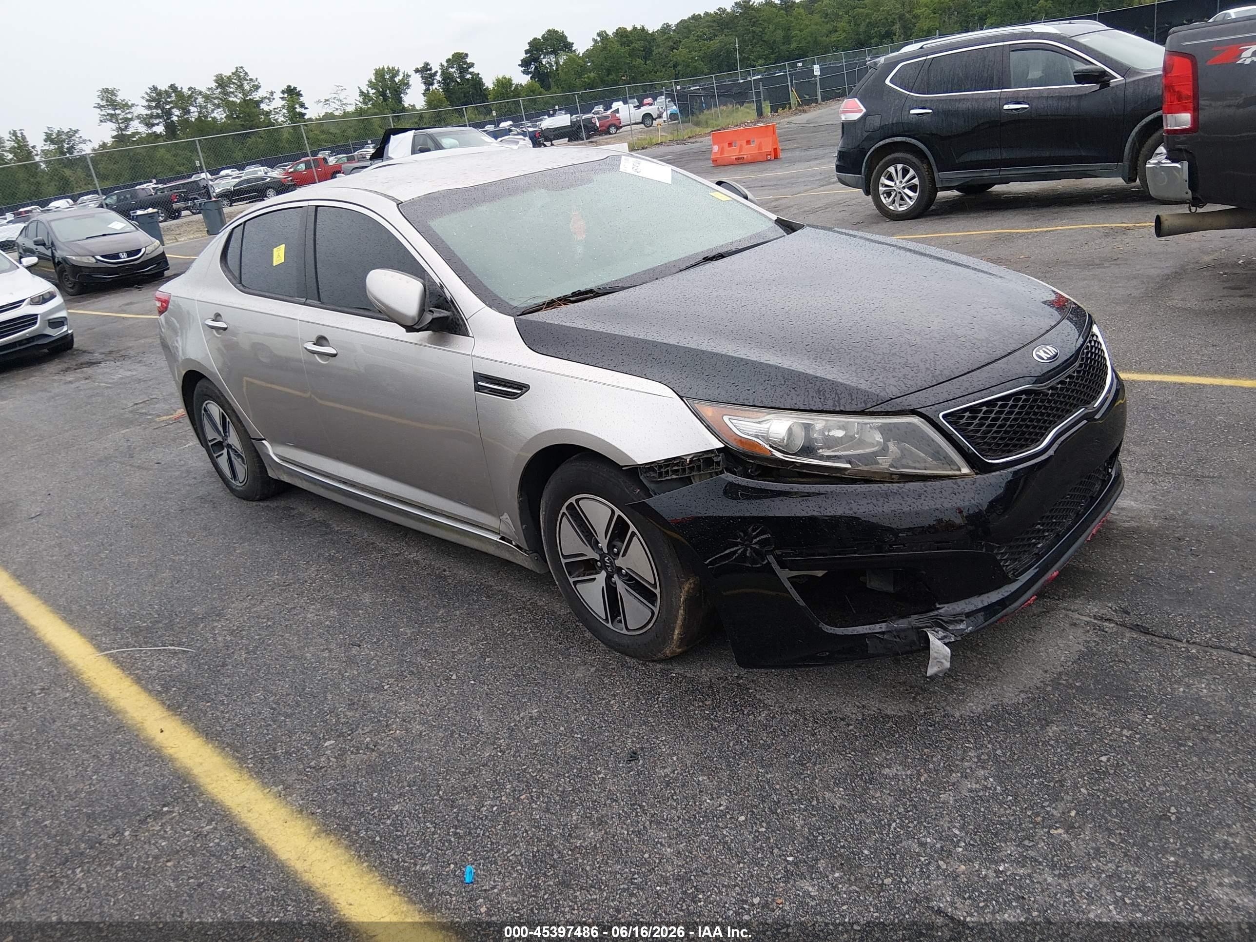 2012 Kia Optima Hybrid, VIN KNAGM4AD8C5026913 — Normal wear