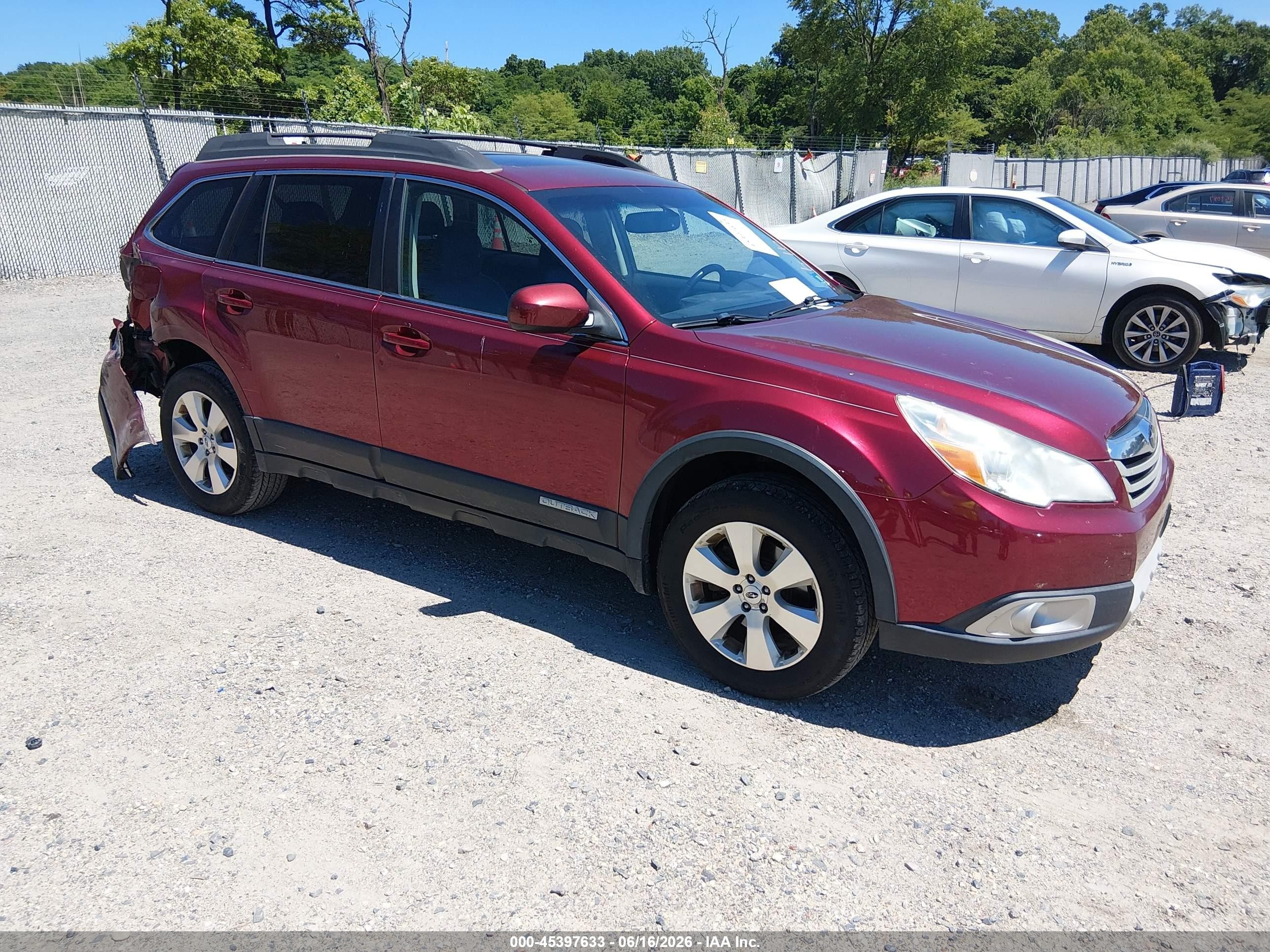 2012 Subaru Outback Limited, VIN 4S4BRDKC1C2224914 — Rear end
