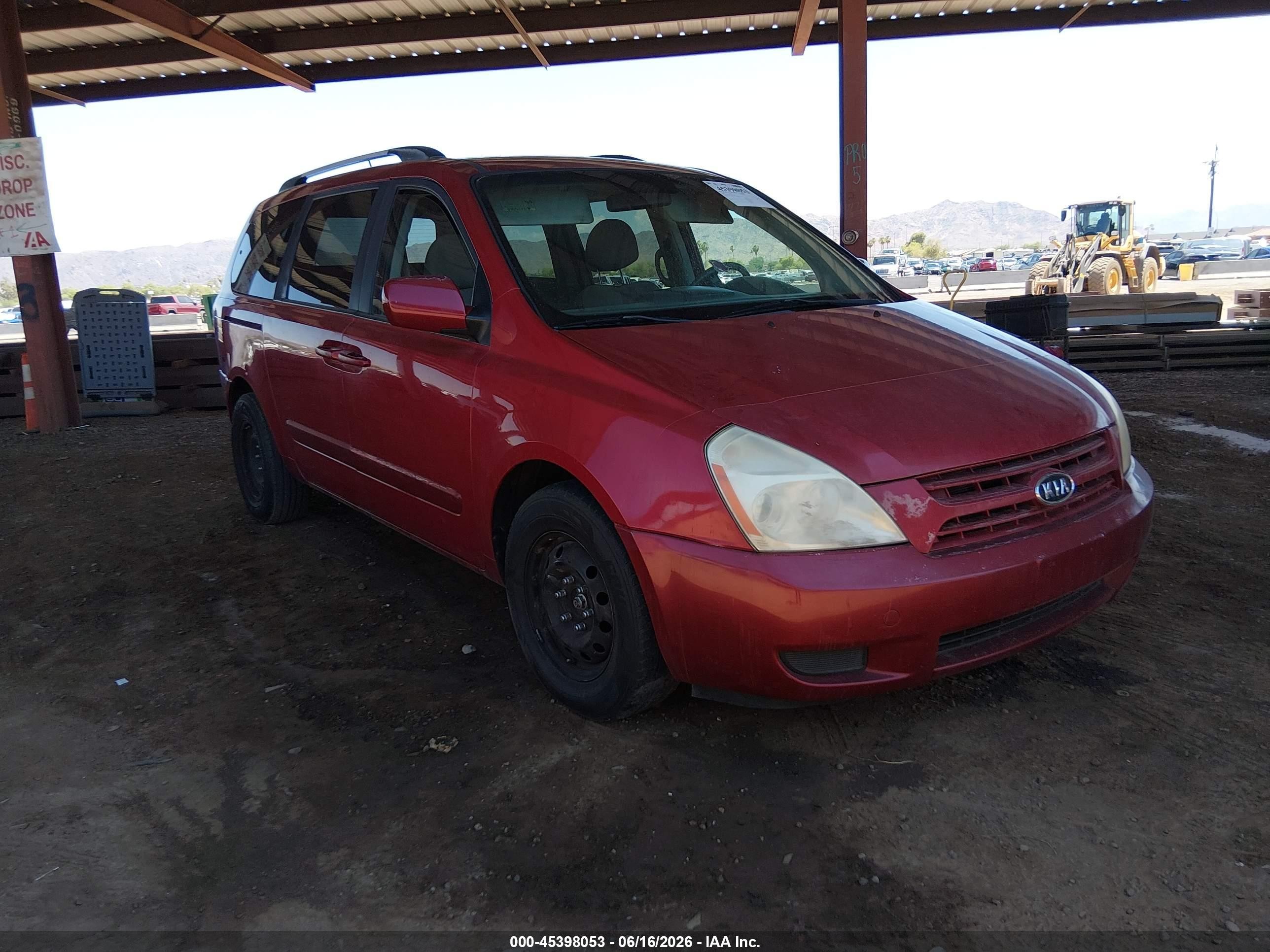 2009 Kia Sedona LX, VIN KNDMB233896313658 — Engine fire
