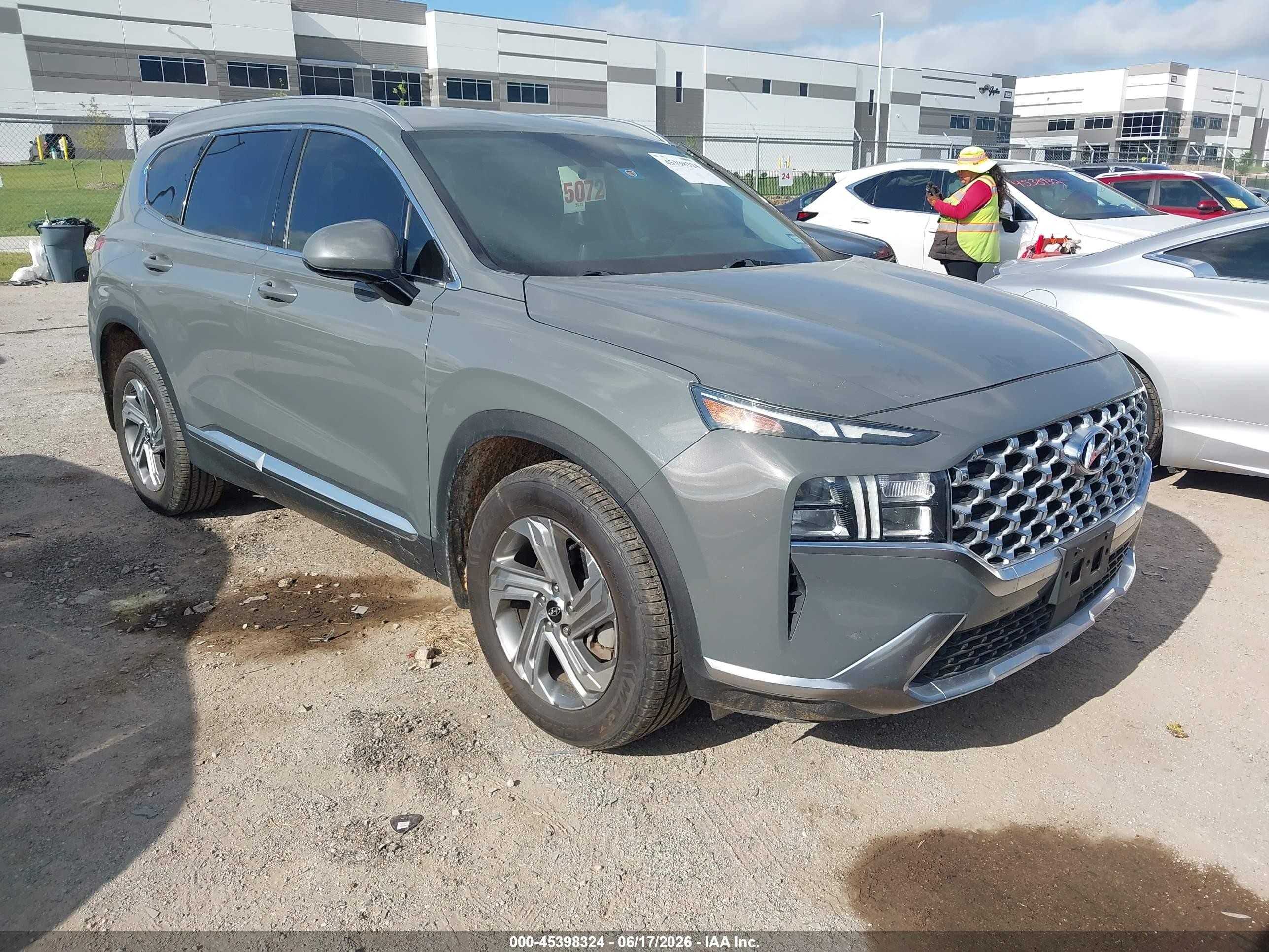 2021 Hyundai Santa Fe SEL, VIN 5NMS24AJ6MH350997 — Град