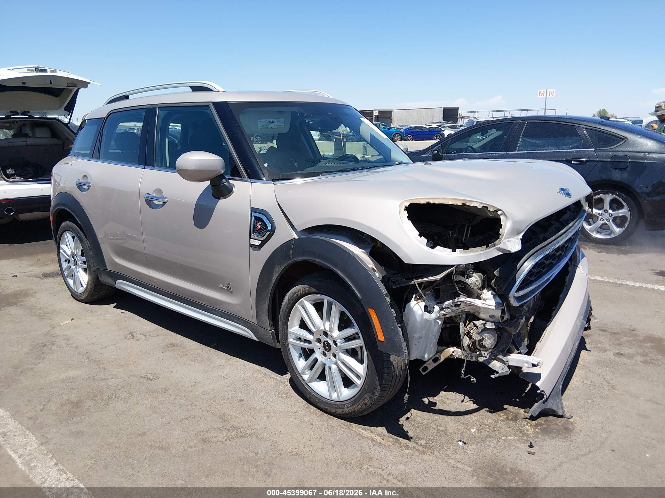 2024 MINI Countryman Cooper S, VIN WMZ83BR02R3S02133 — Перед