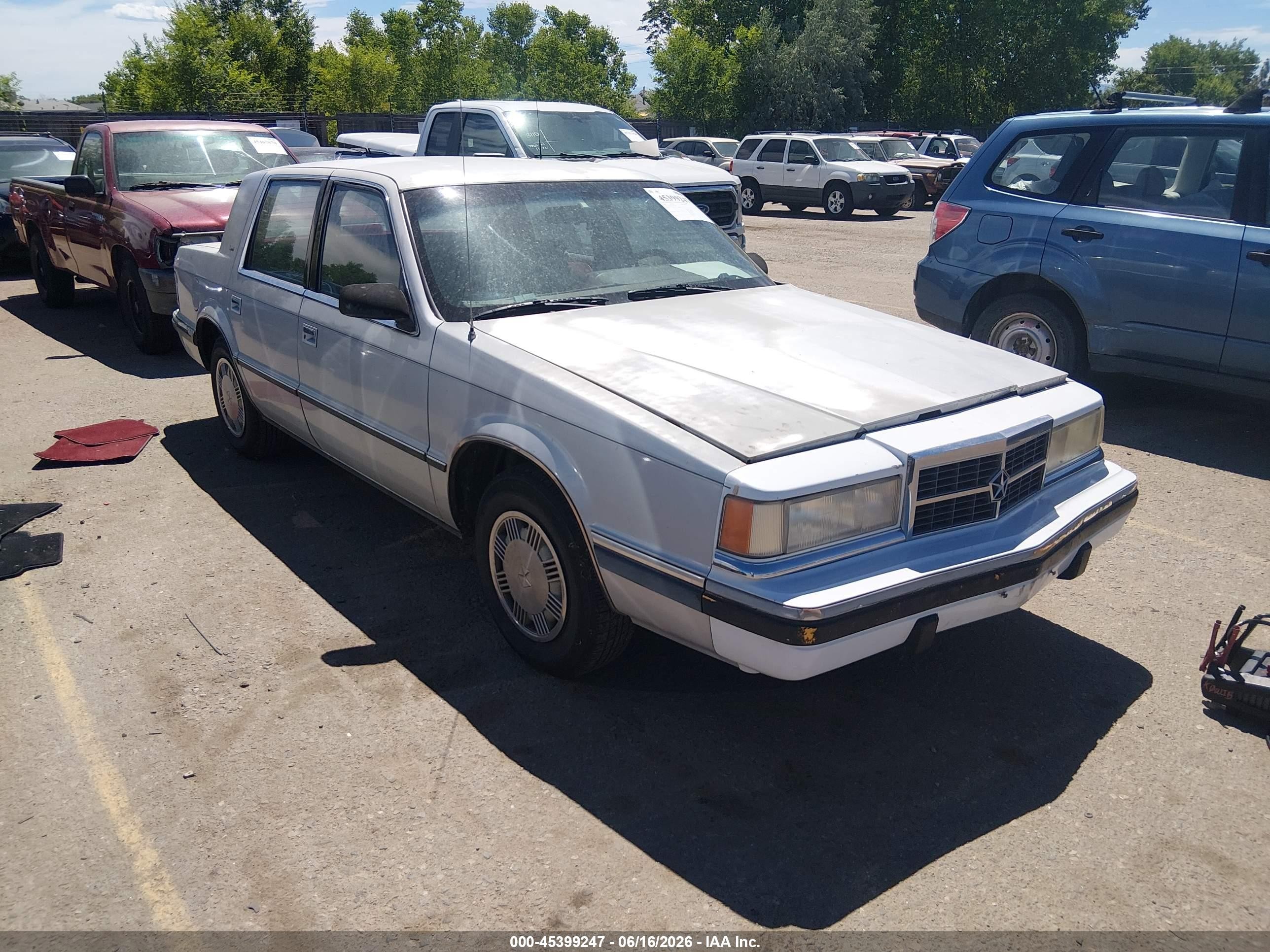 1990 Dodge Dynasty, VIN 1B3XC4637LD772069 — Normal wear