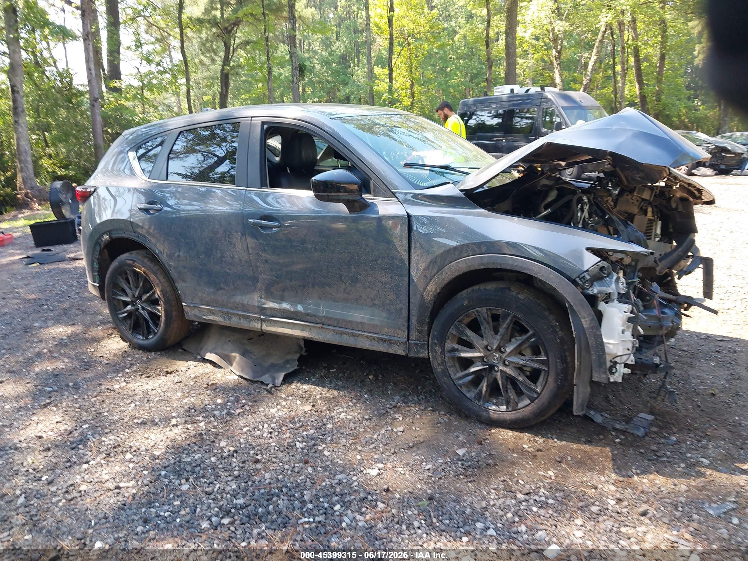 2024 Mazda CX-5 S Carbon Edition, VIN JM3KFBCL2R0518284 — Front end