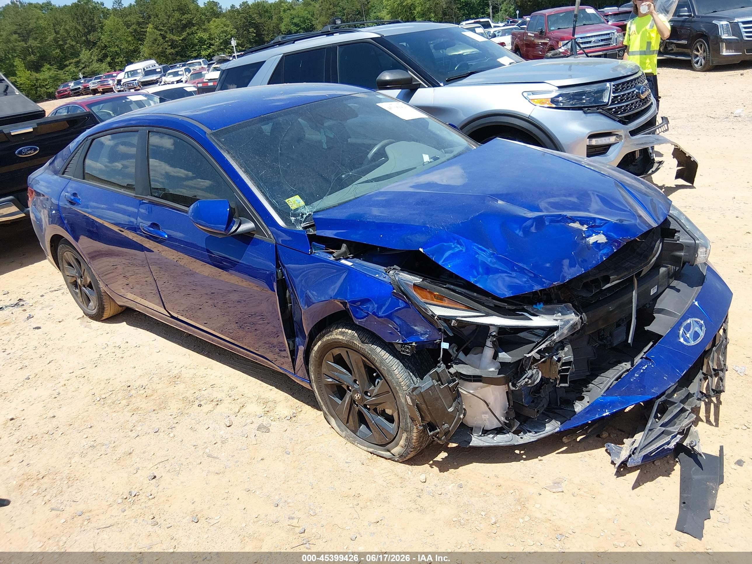 2021 Hyundai Elantra SEL, VIN KMHLS4AG2MU187438 — Front end