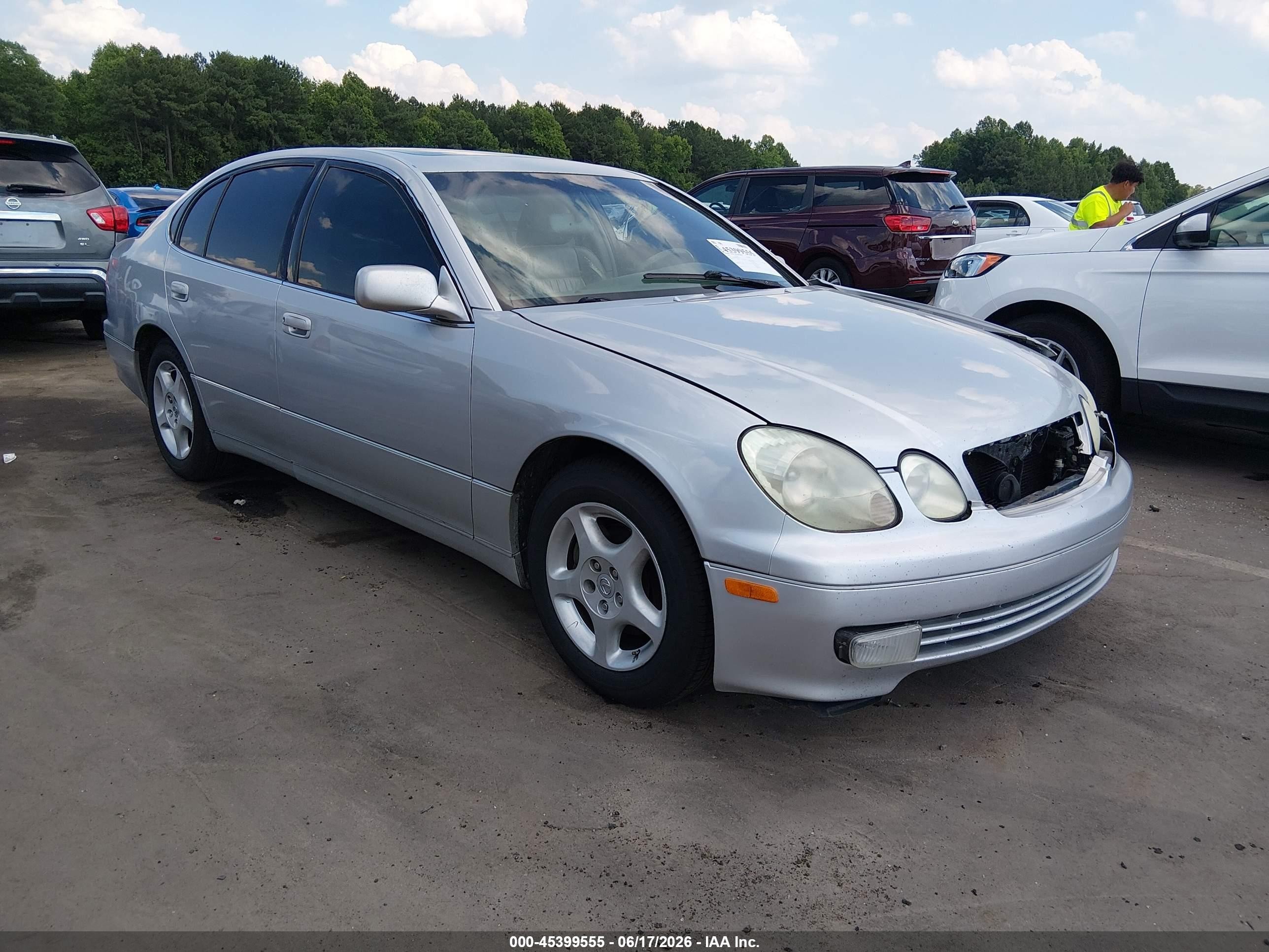 1999 Lexus GS 300, VIN JT8BD68S8X0070747 — Перед
