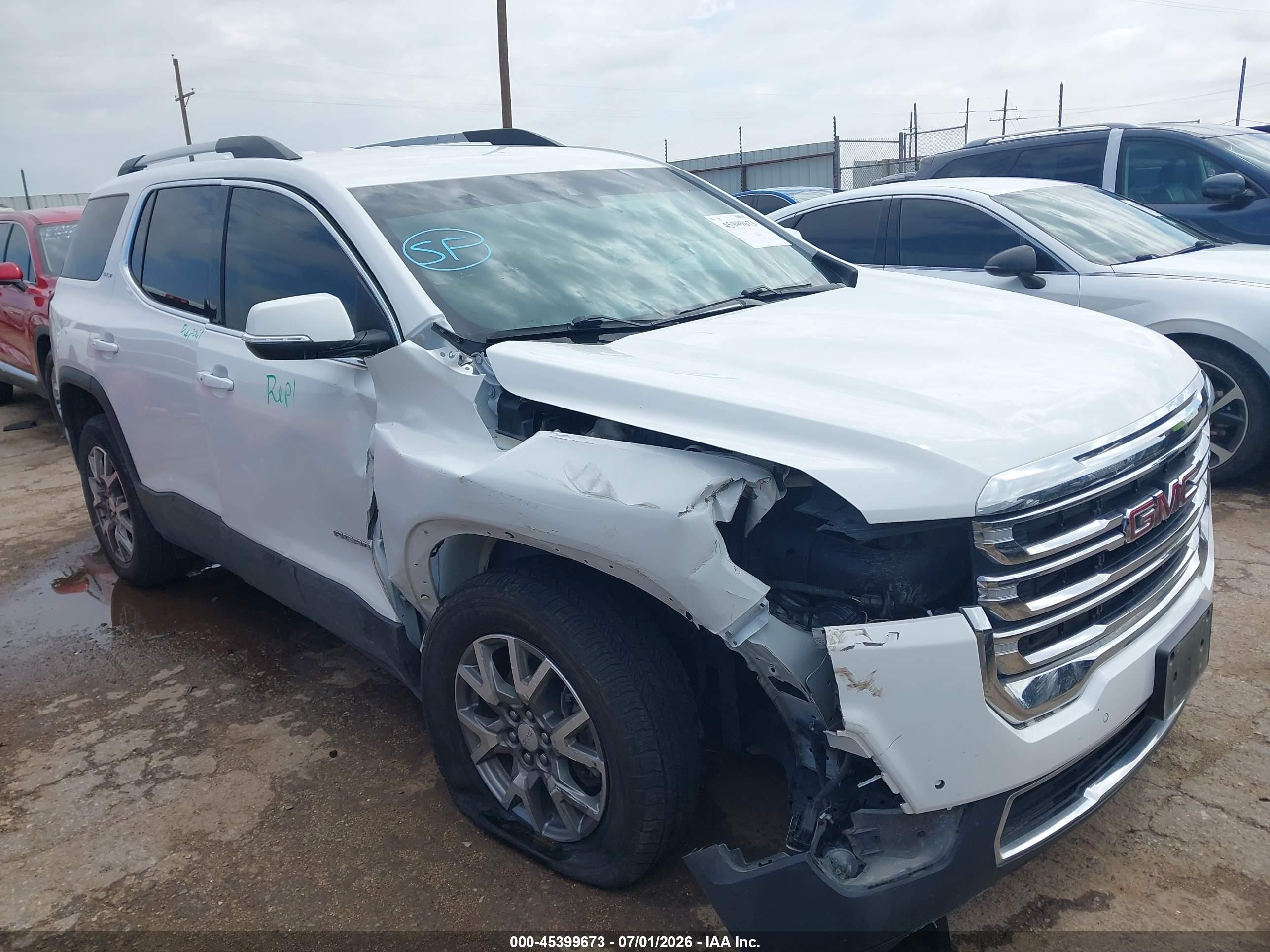 2021 GMC Acadia SLT, VIN 1GKKNMLS7MZ176046 — Side