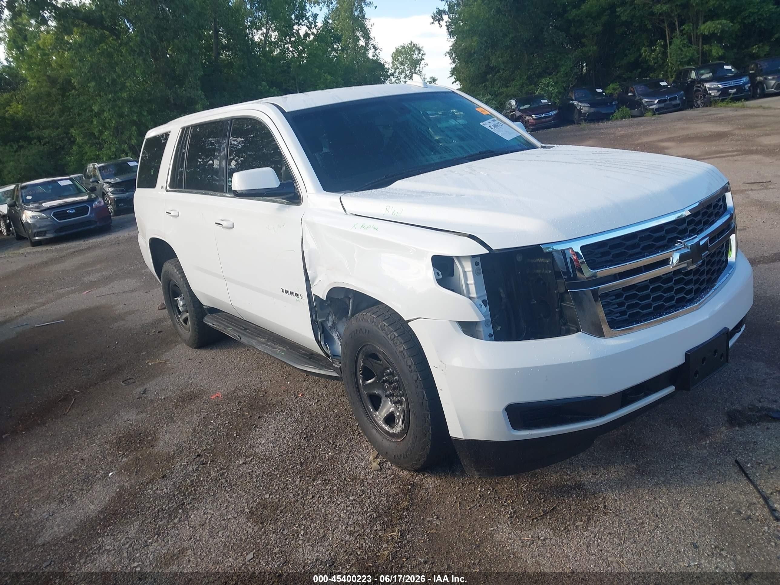 2016 Chevrolet Tahoe Commercial, VIN 1GNSKEEC7GR321310 — Перед