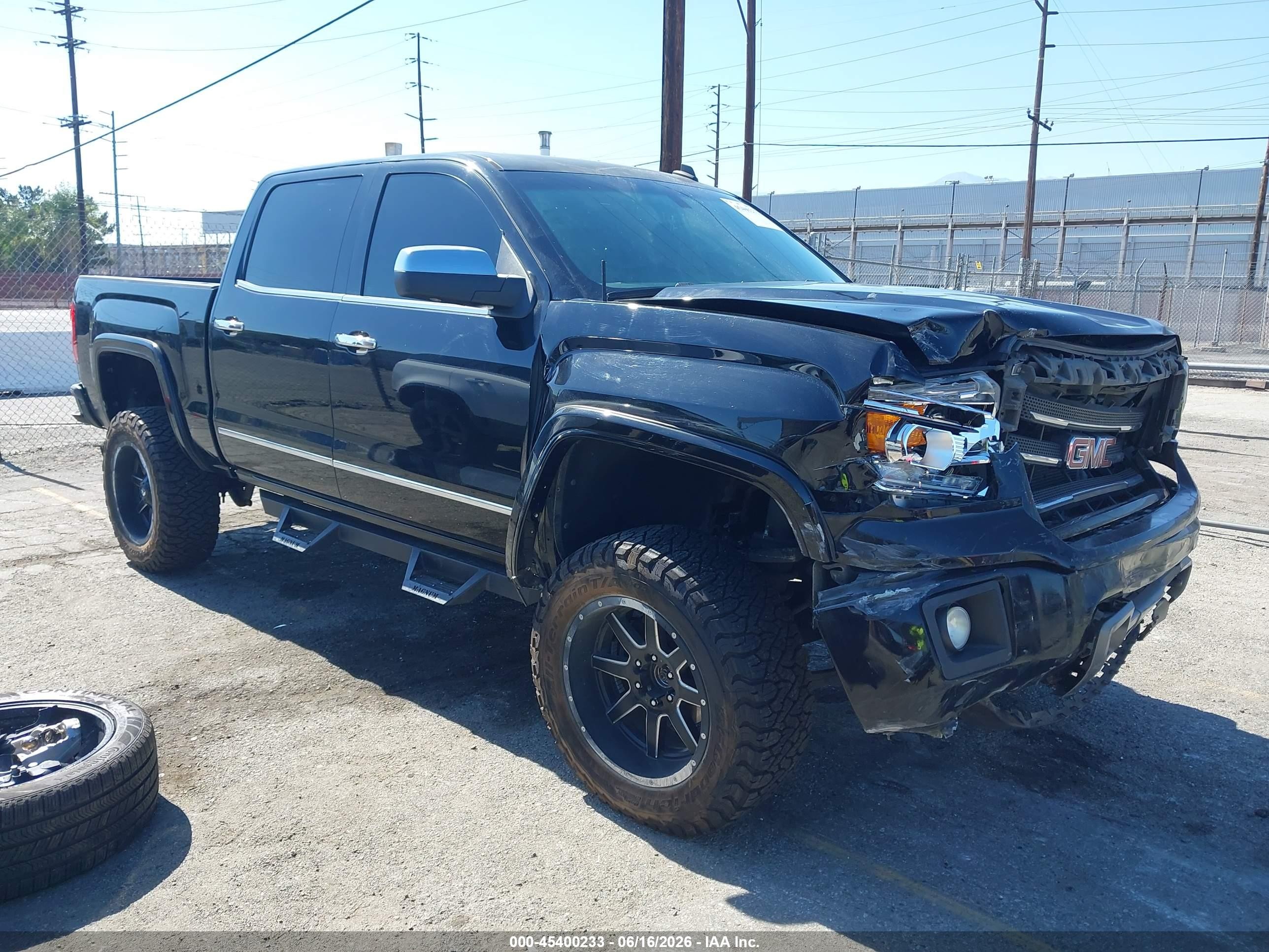 2014 GMC Sierra 1500 SLE, VIN 3GTU2UECXEG487748 — Front end