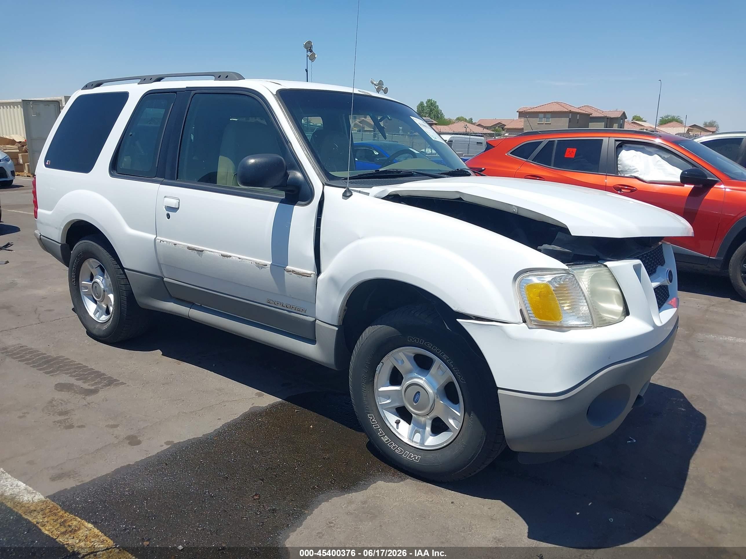 2001 Ford Explorer Sport, VIN 1FMCU70E31UC58623 — Front end