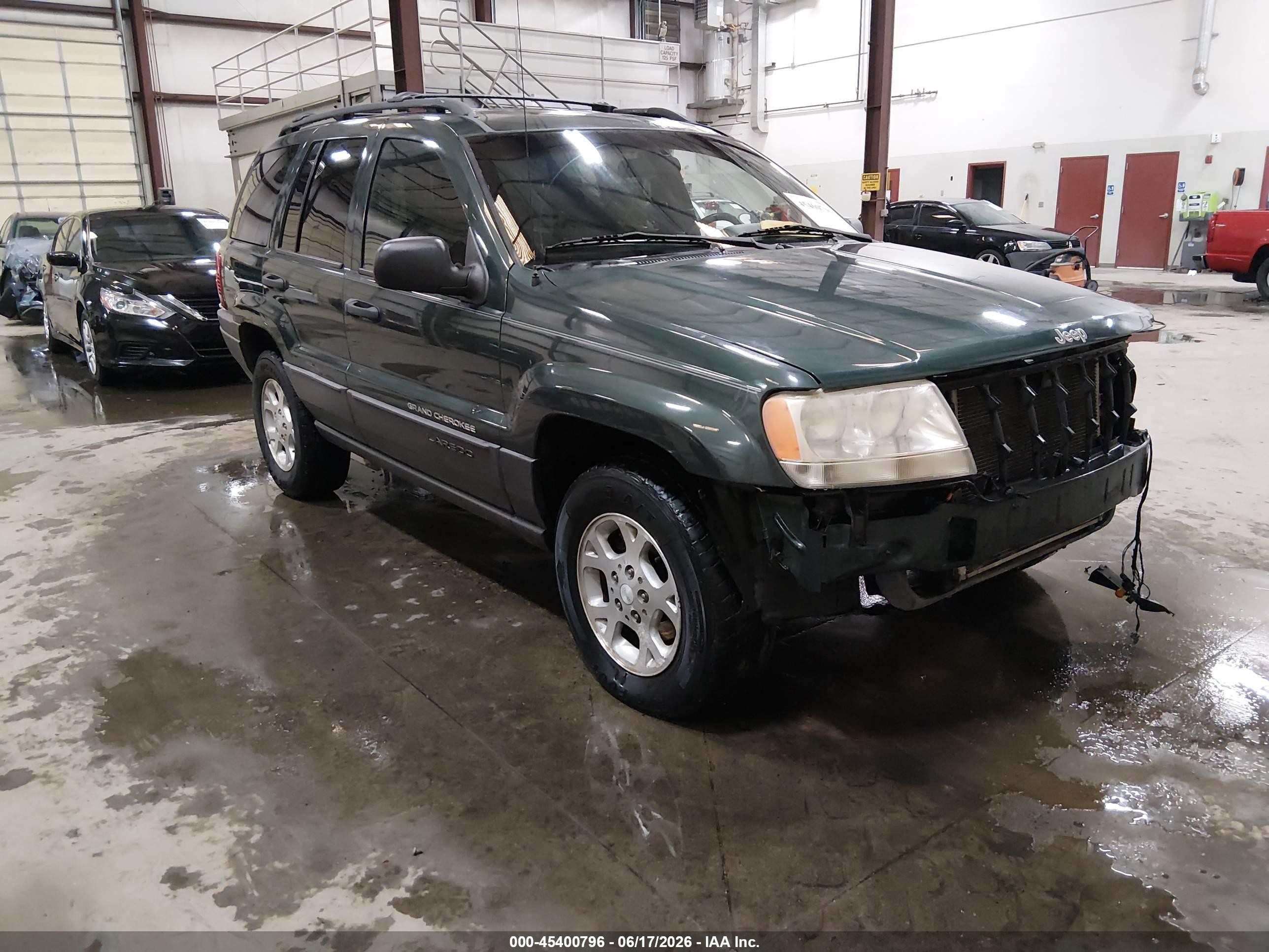 2001 Jeep Grand Cherokee Laredo, VIN 1J4GW48S91C596570 — Бок