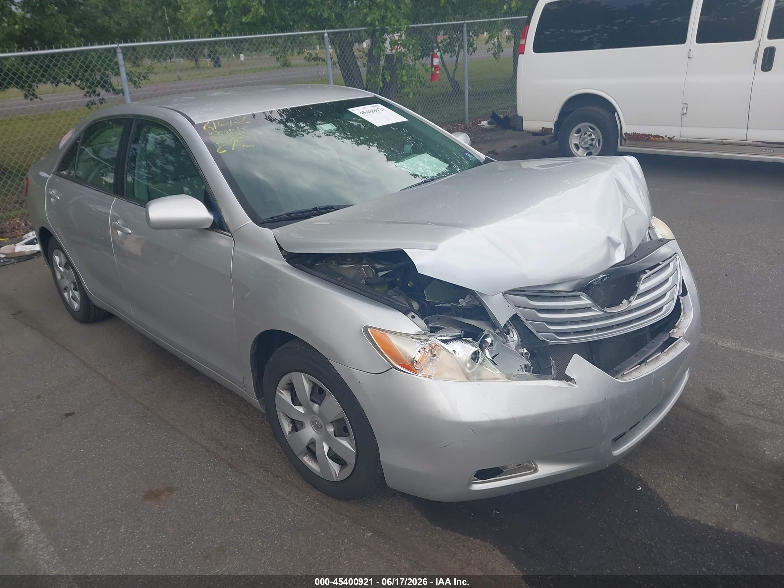 2009 Toyota Camry, VIN 4T1BE46K29U404462 — Перед