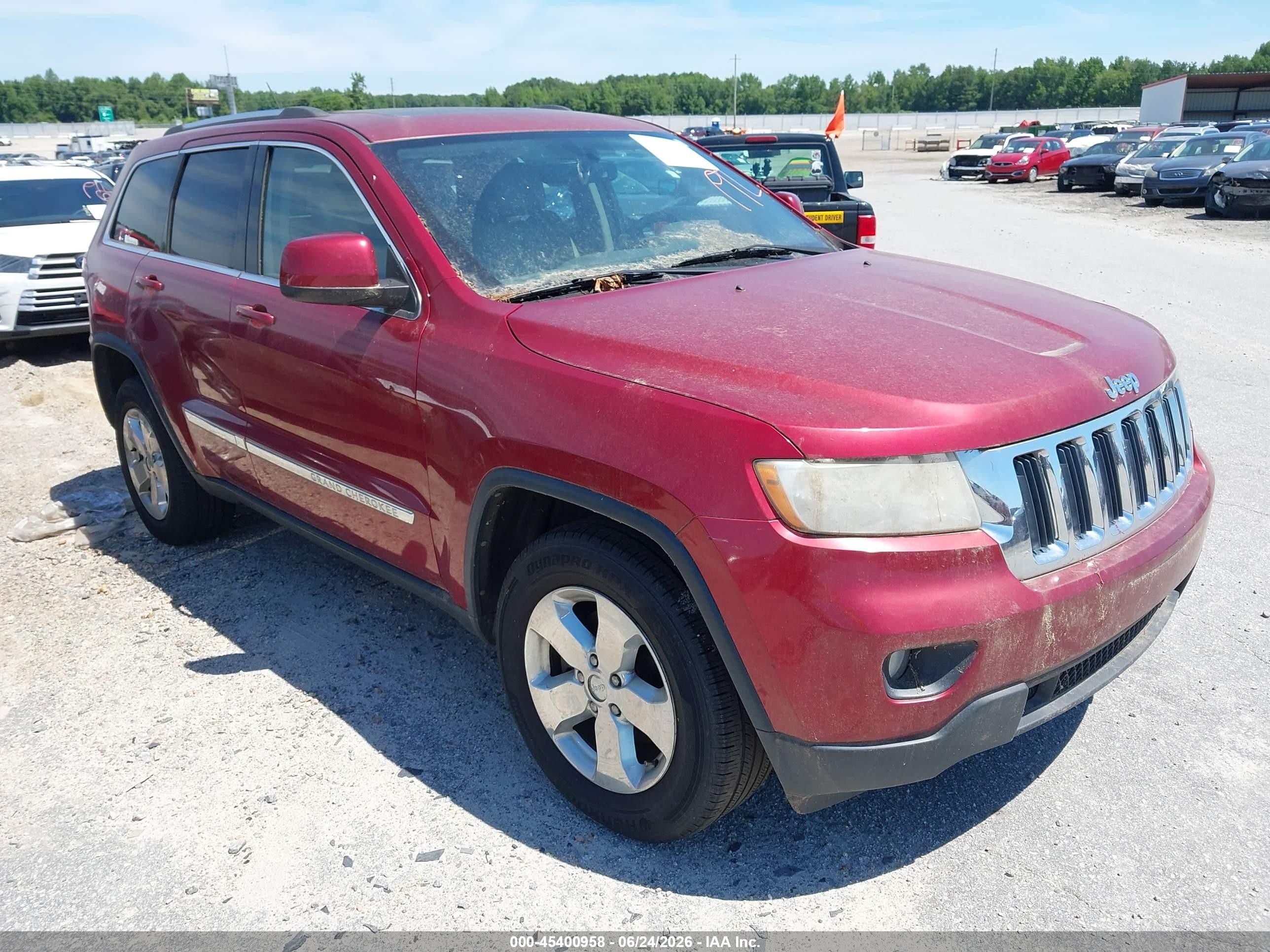 2013 Jeep Grand Cherokee Laredo, VIN 1C4RJEAG9DC588739 — Normal wear