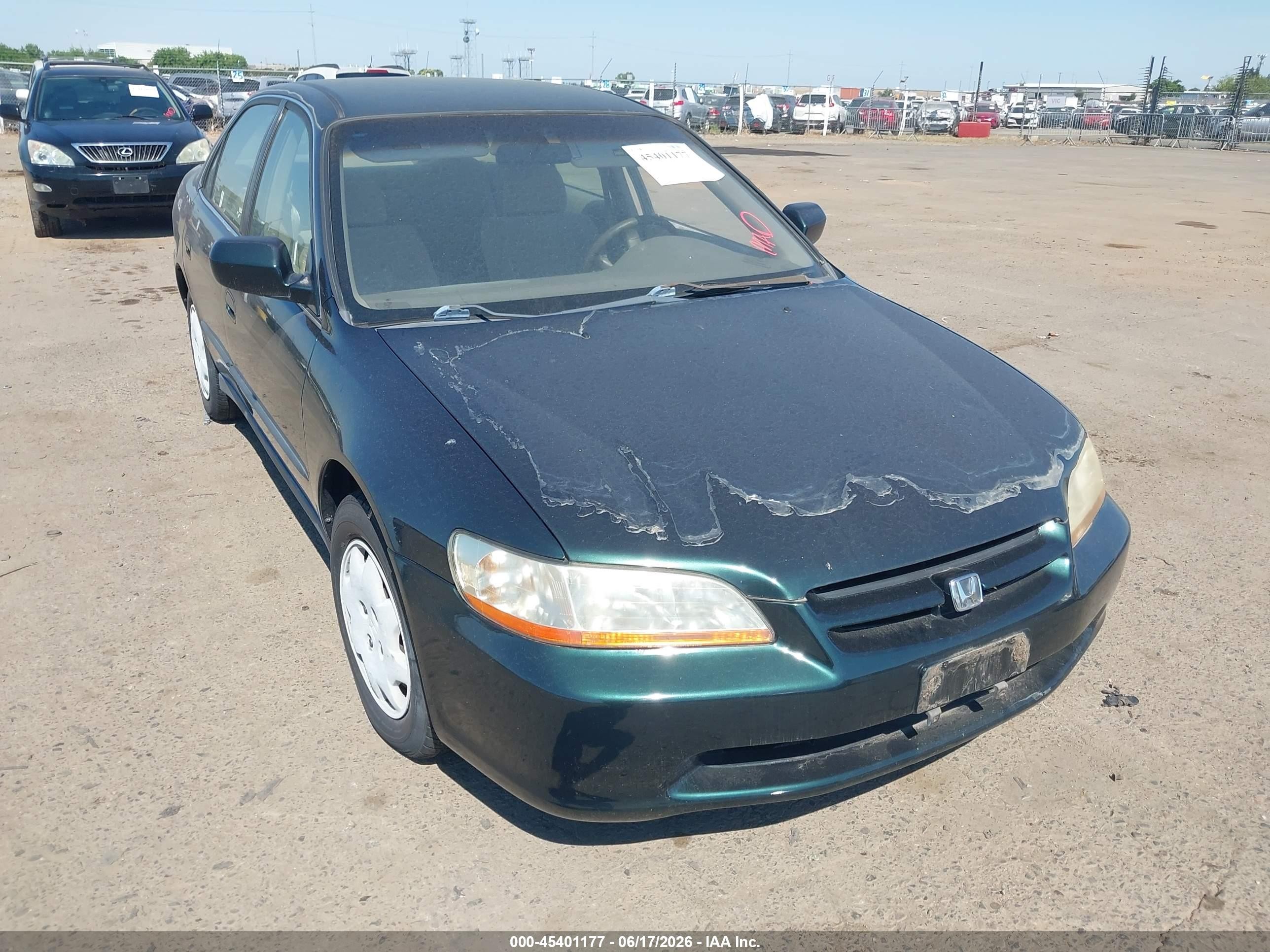 1999 Honda Accord LX, VIN JHMCG6657XC023572 — Обычный износ