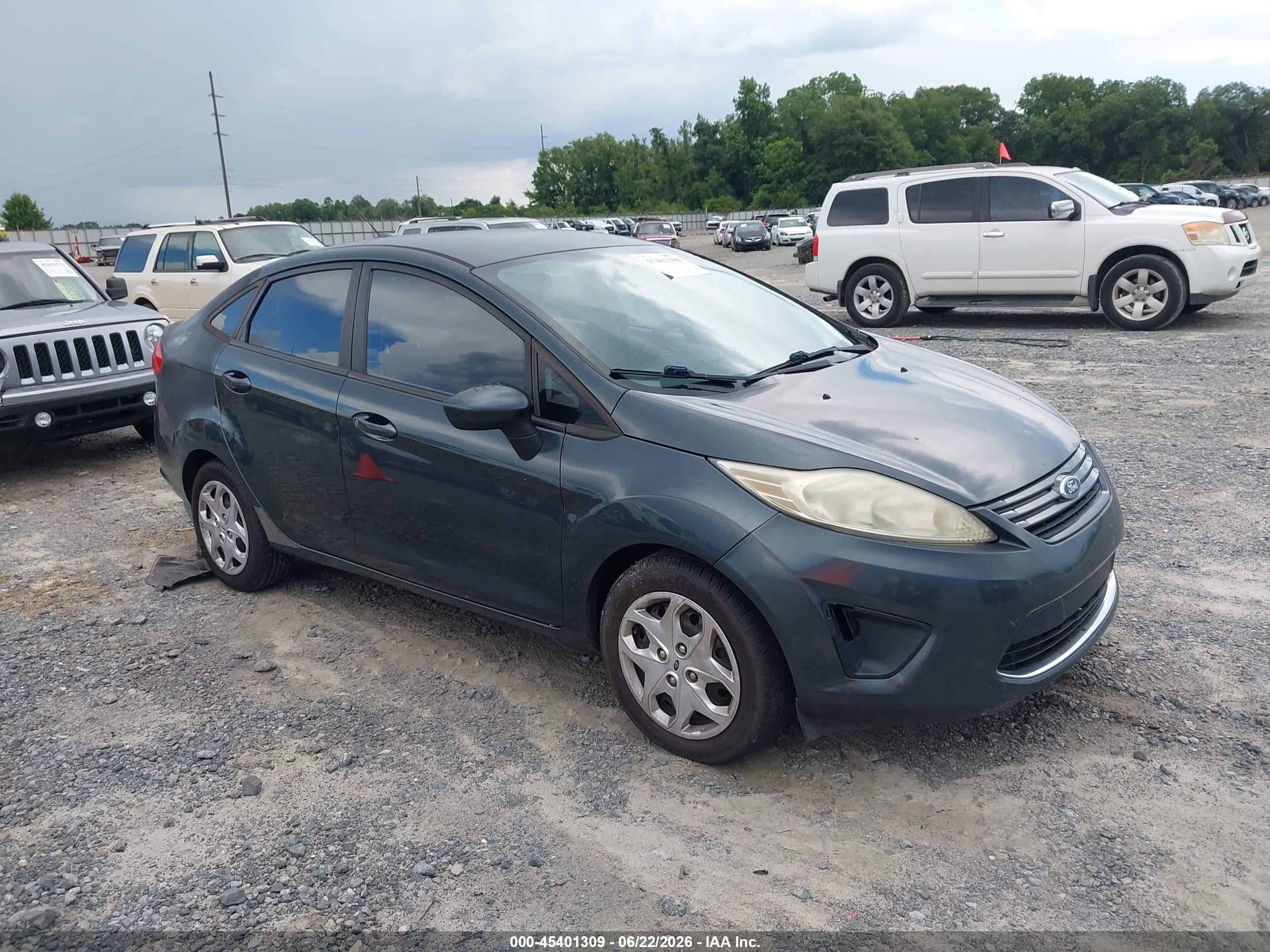2011 Ford Fiesta S, VIN 3FADP4AJ1BM212116 — Normal wear