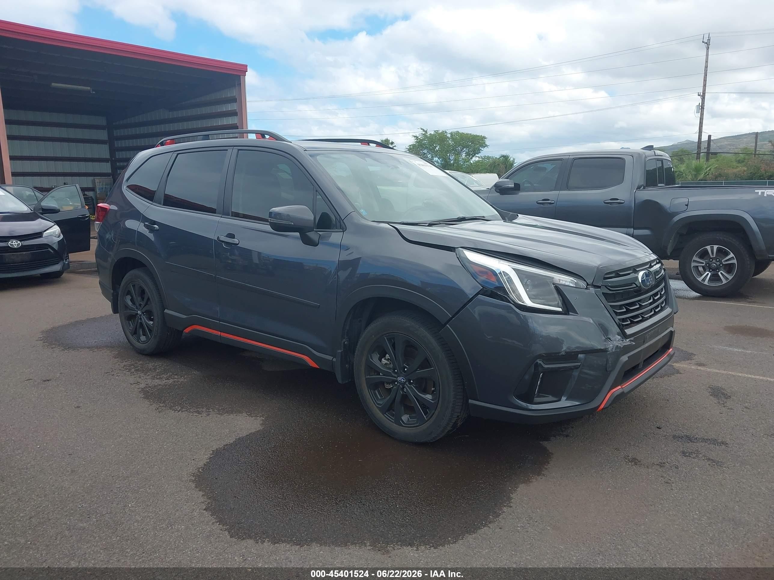 2022 Subaru Forester Special Sports, VIN JF2SKAJC4NH512095 — Зад