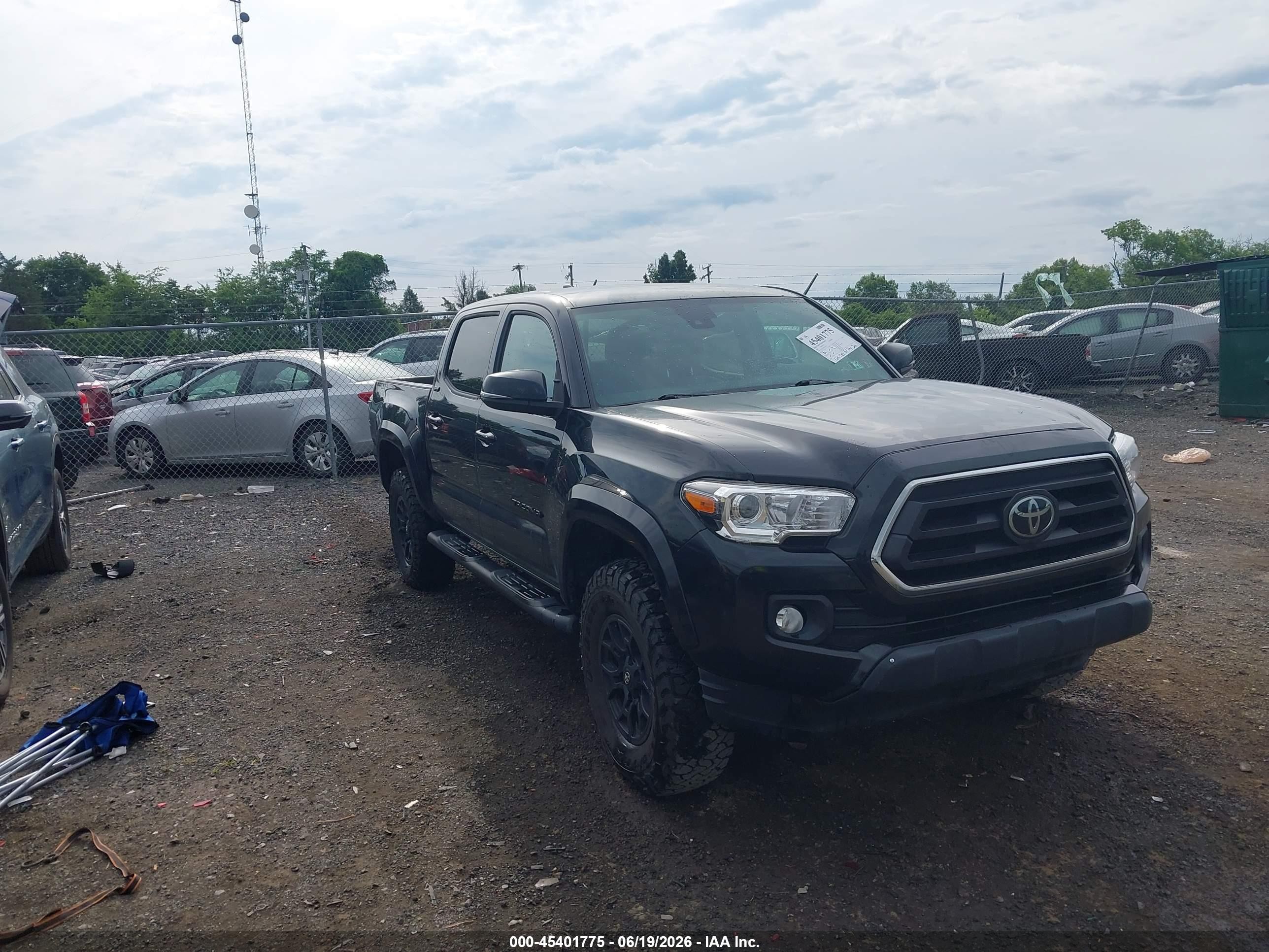 2021 Toyota Tacoma TRD Sport, VIN 3TYCZ5AN4MT035285 — Rear end