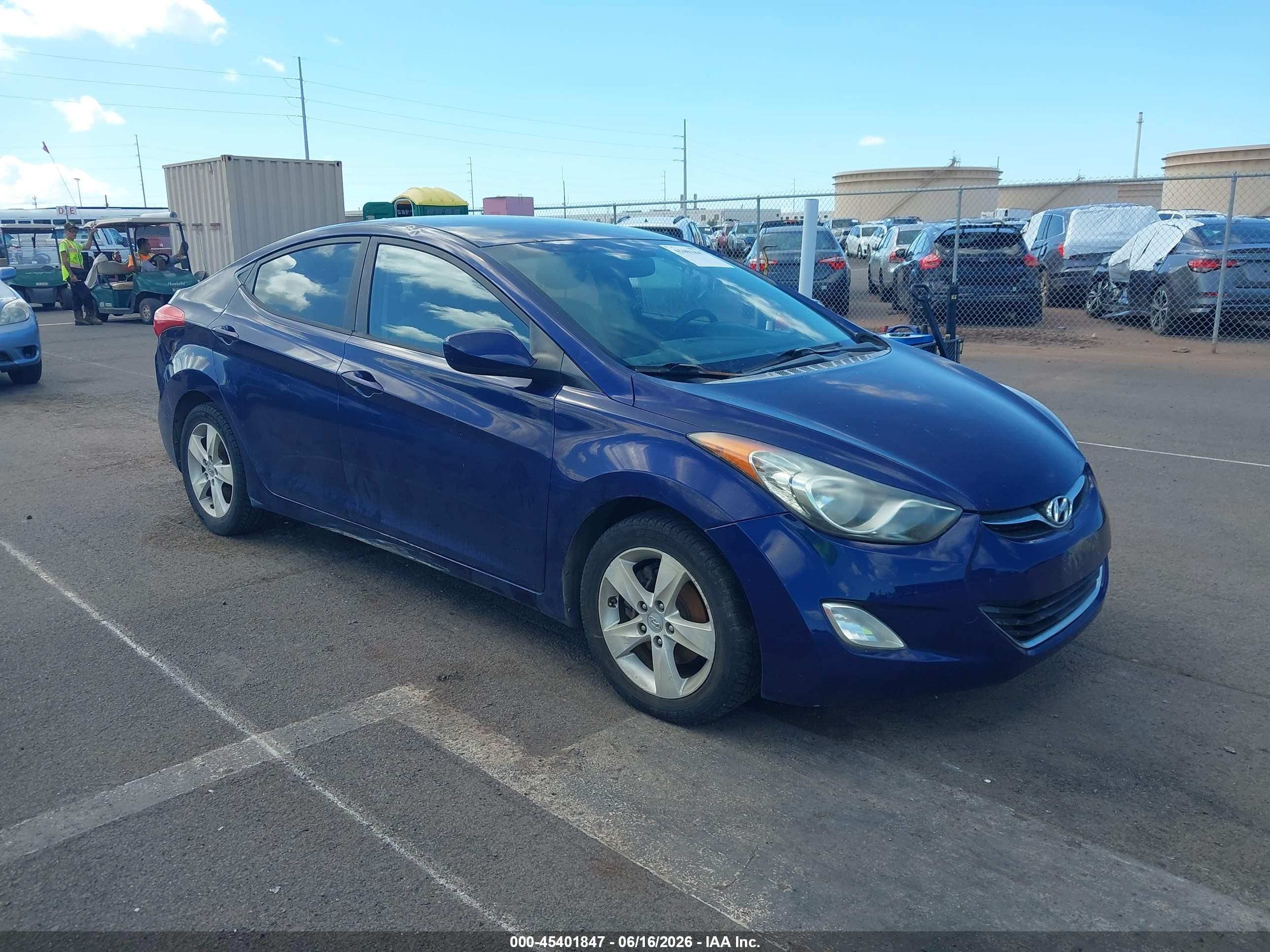 2012 Hyundai Elantra Limited, VIN 5NPDH4AE3CH103304 — Normal wear