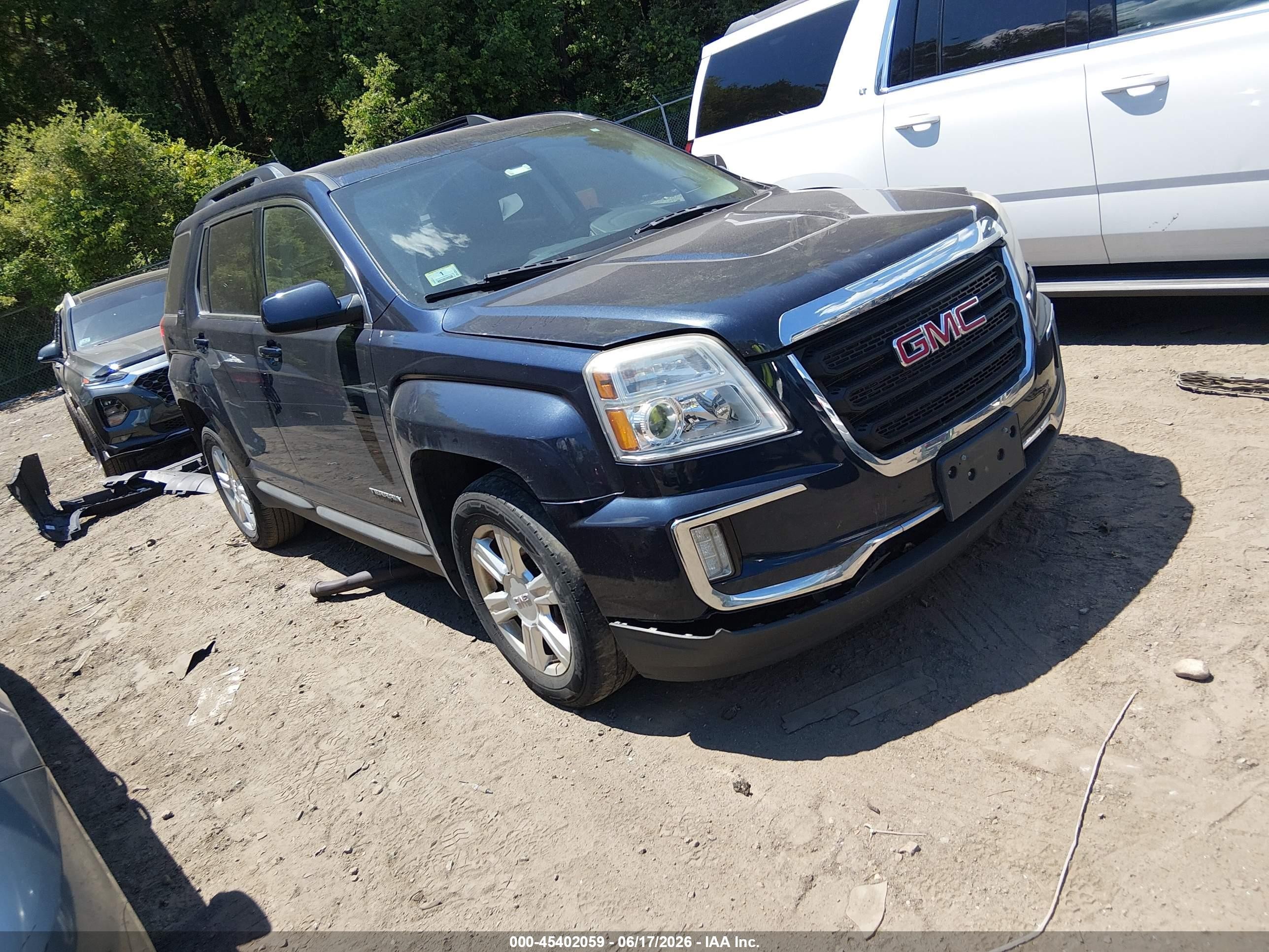 2016 GMC Terrain SLE, VIN 2GKFLTEK5G6170633 — Зад