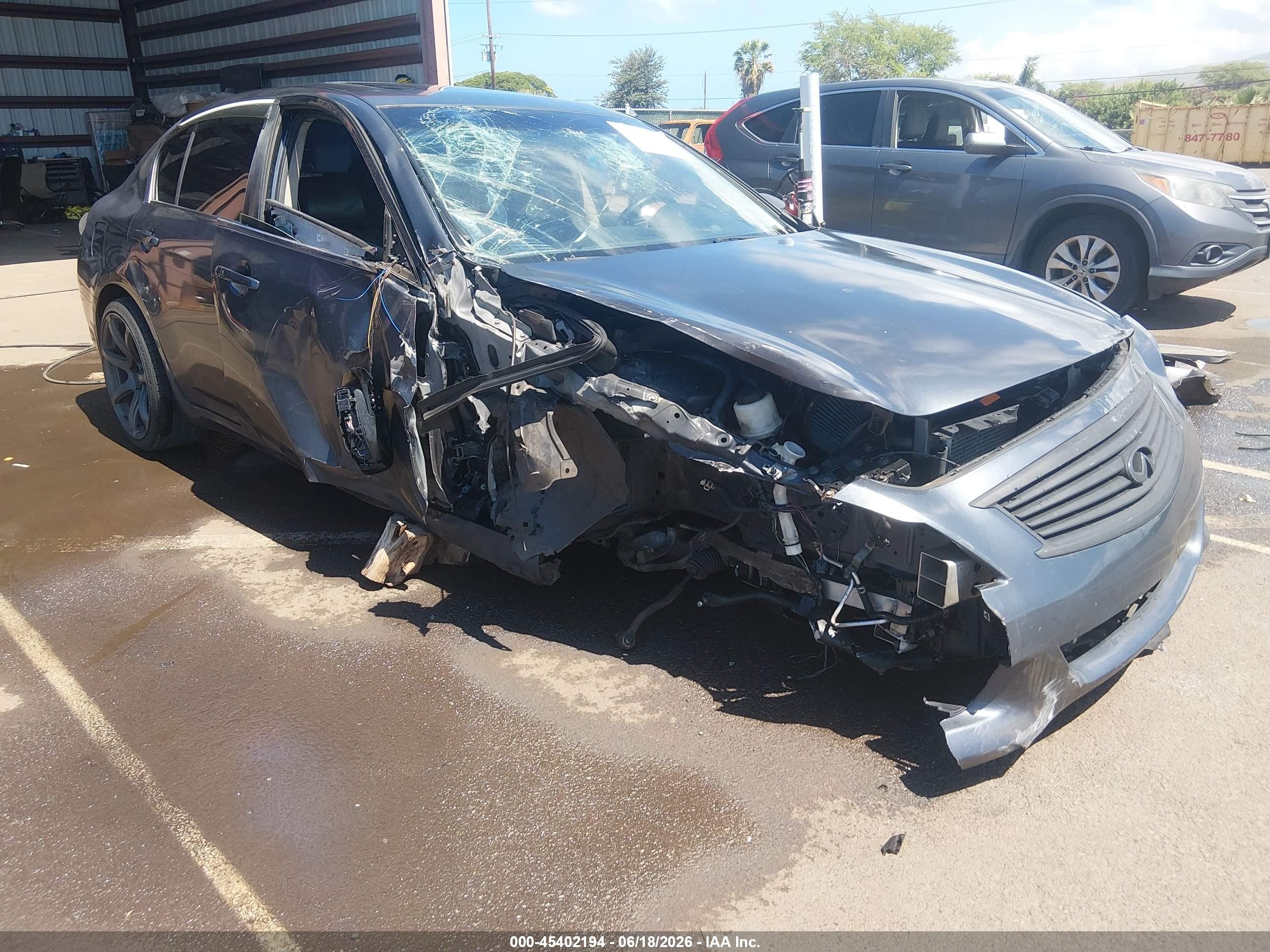 2013 Infiniti G37 Journey, VIN JN1CV6AP7DM713976 — Front end
