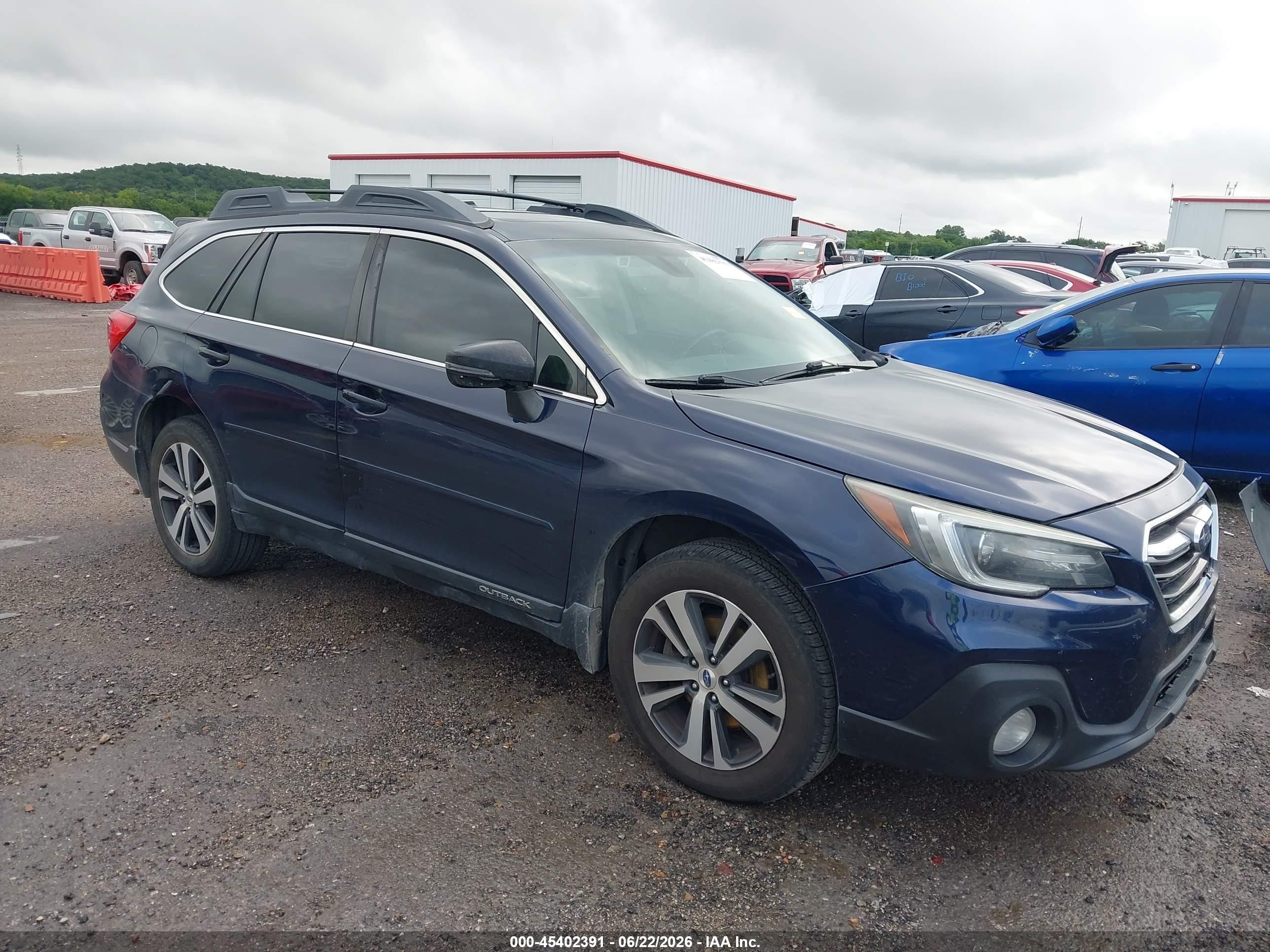2018 Subaru Outback Limited, VIN 4S4BSANC2J3292693 — Front end