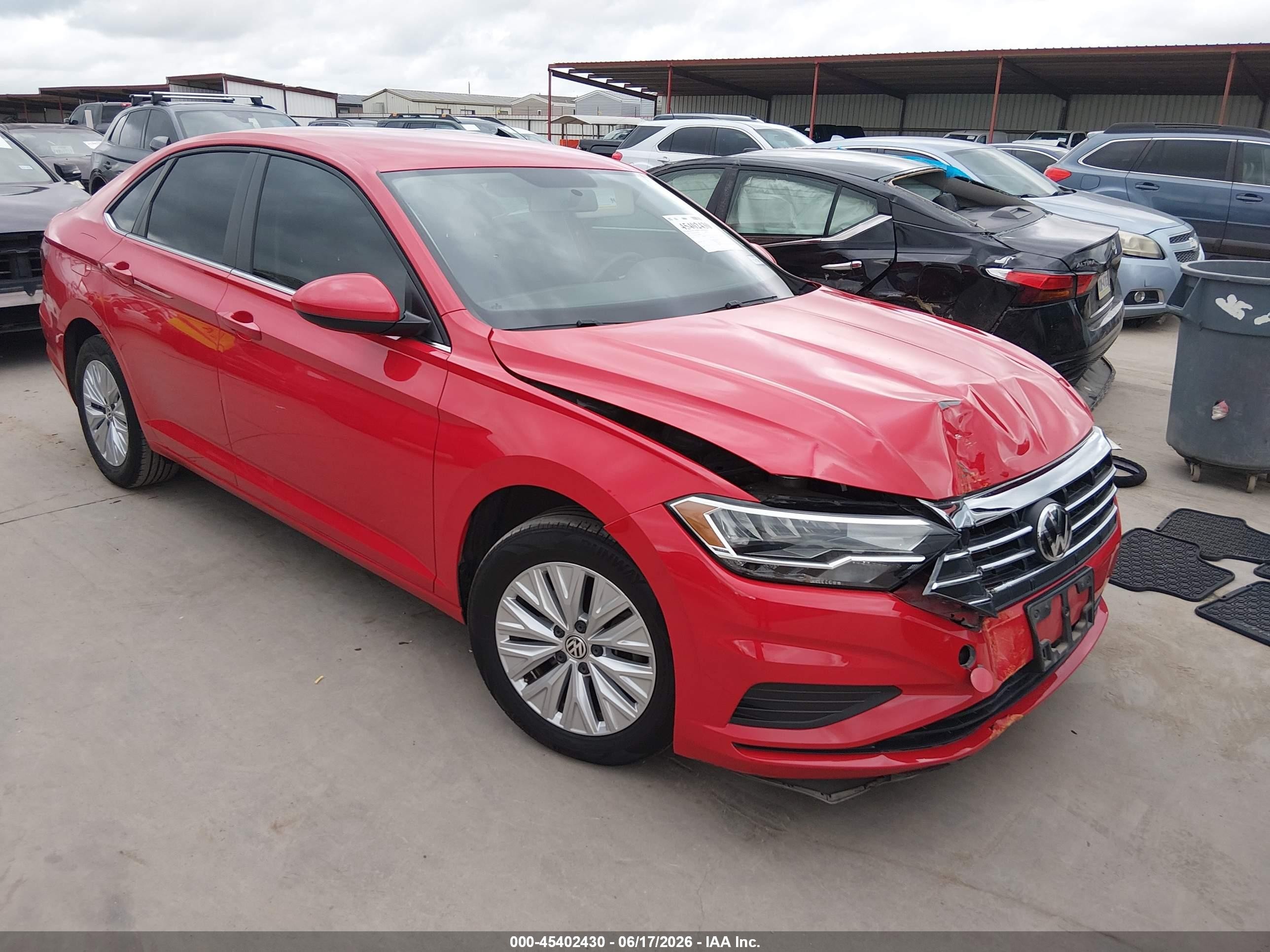 2020 Volkswagen Jetta S, VIN 3VWCB7BU3LM075998 — Перед