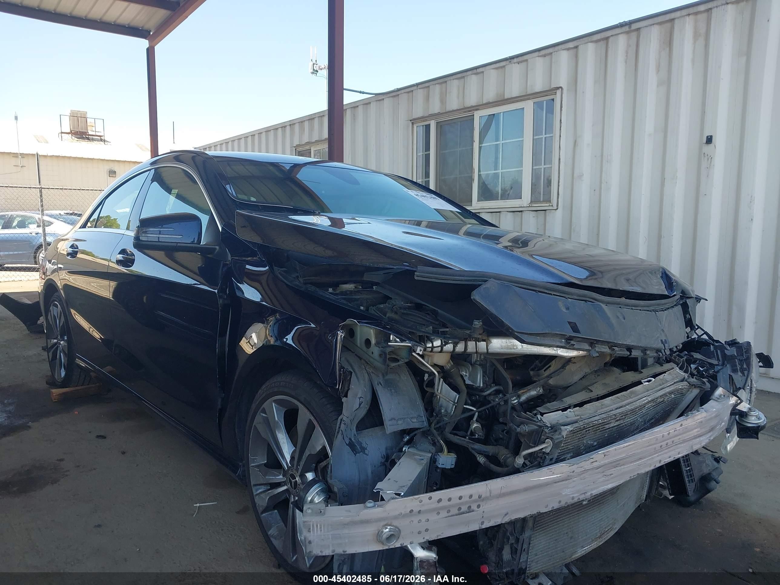 2018 Mercedes-Benz CLA 250, VIN WDDSJ4EB8JN690629 — Front end