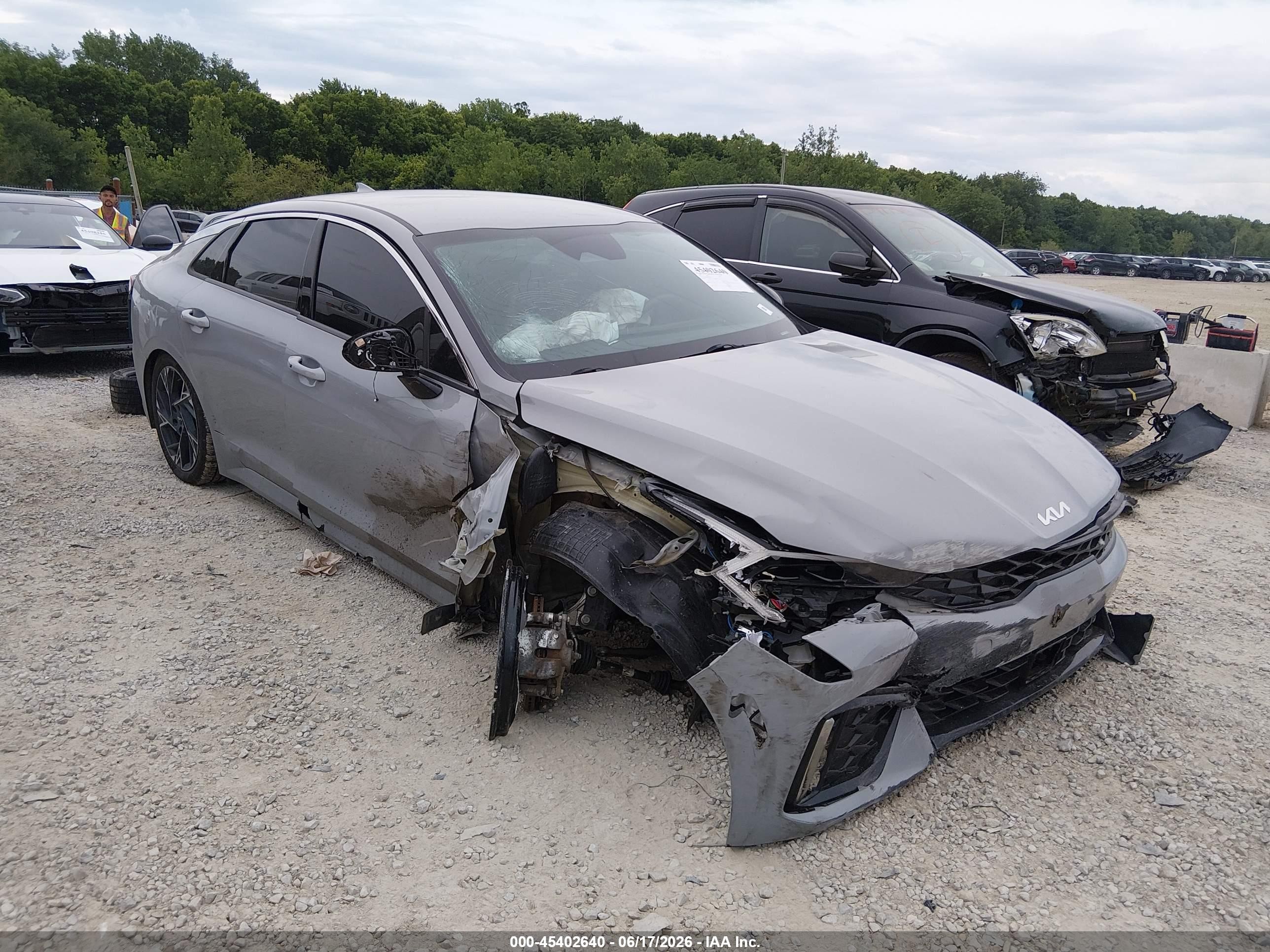 2025 Kia K5 GT-Line, VIN KNAG64J76S5349215 — Front end
