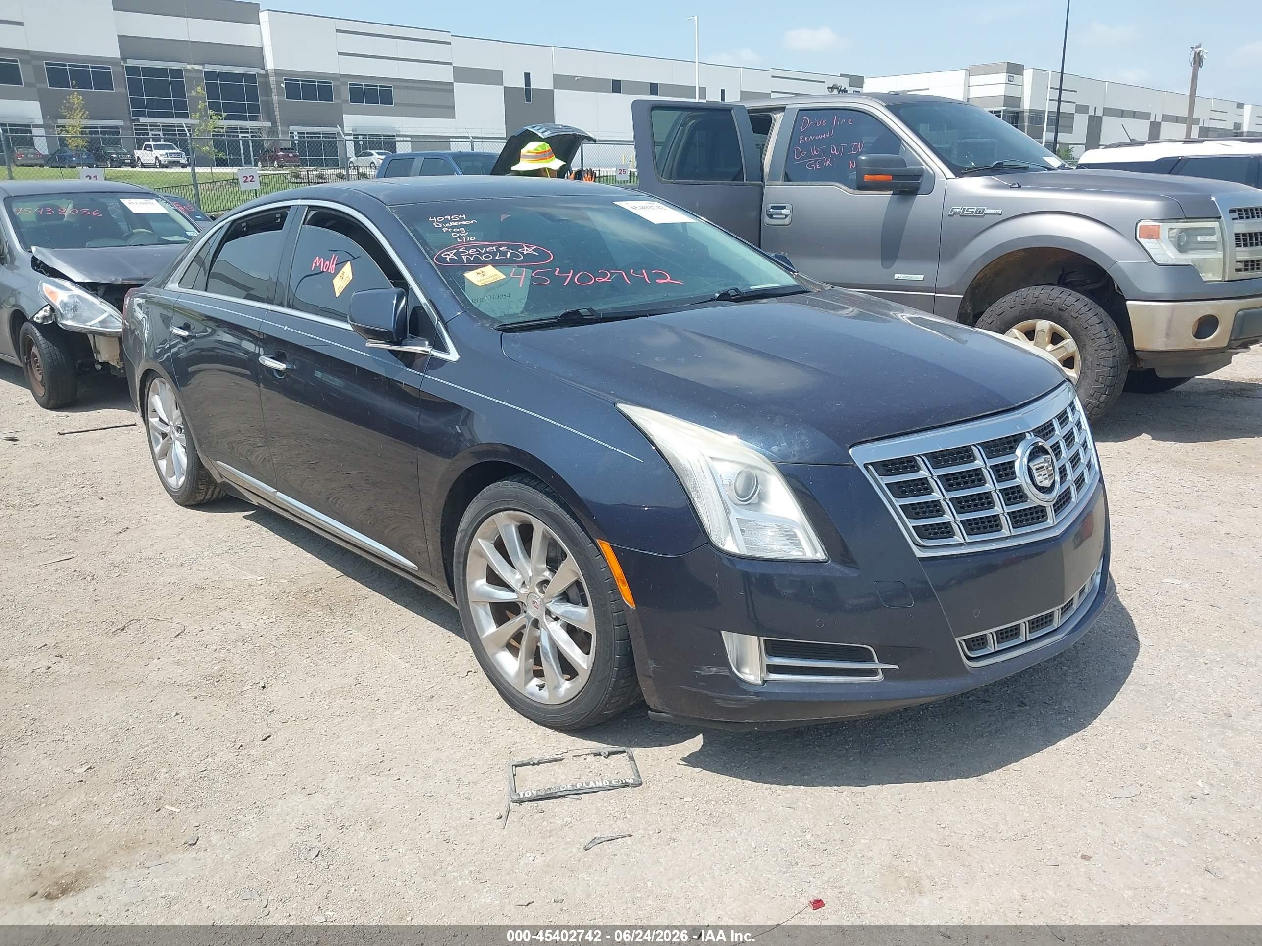 2013 Cadillac XTS Premium, VIN 2G61S5S36D9150048 — Biohazard / chemical