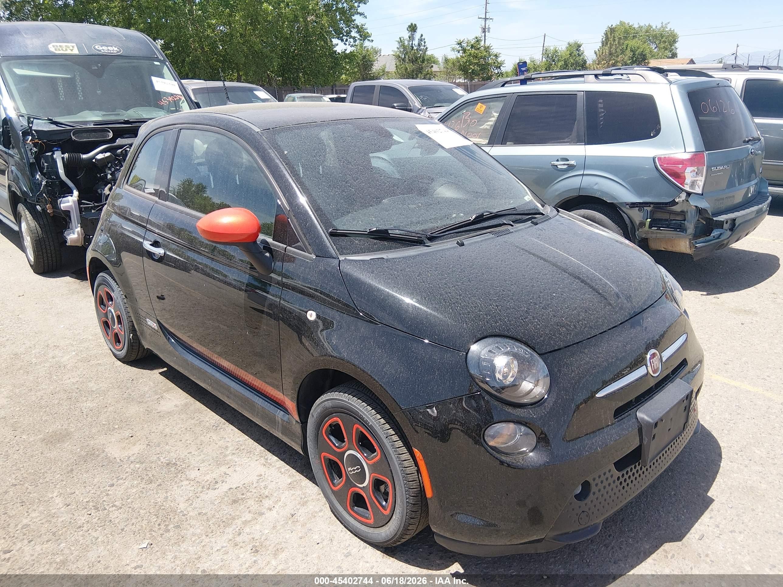2016 FIAT 500e, VIN 3C3CFFGE2GT121985 — Обычный износ