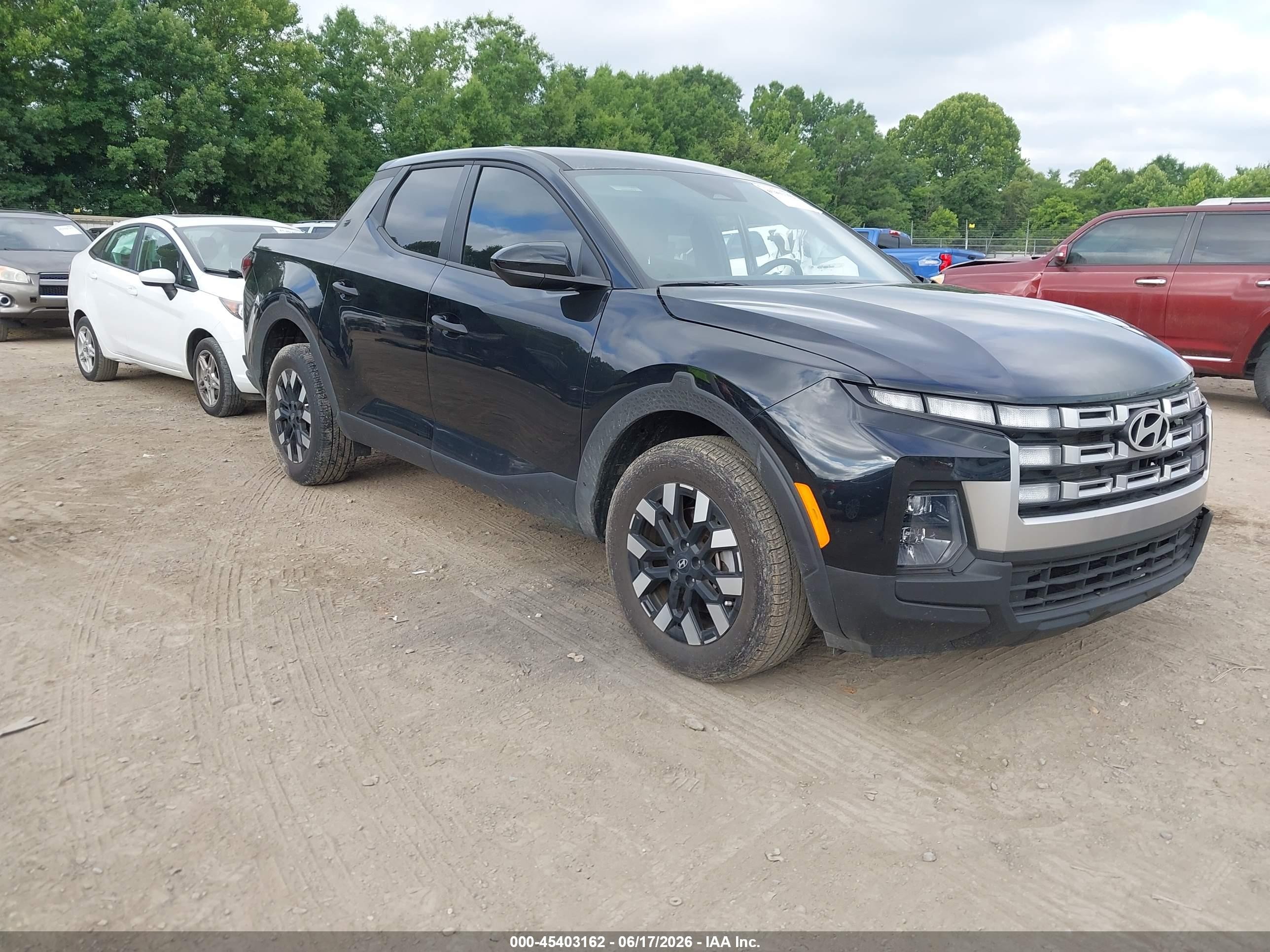 2025 Hyundai Santa Cruz SE, VIN 5NTJA4DE8SH150282 — Front end