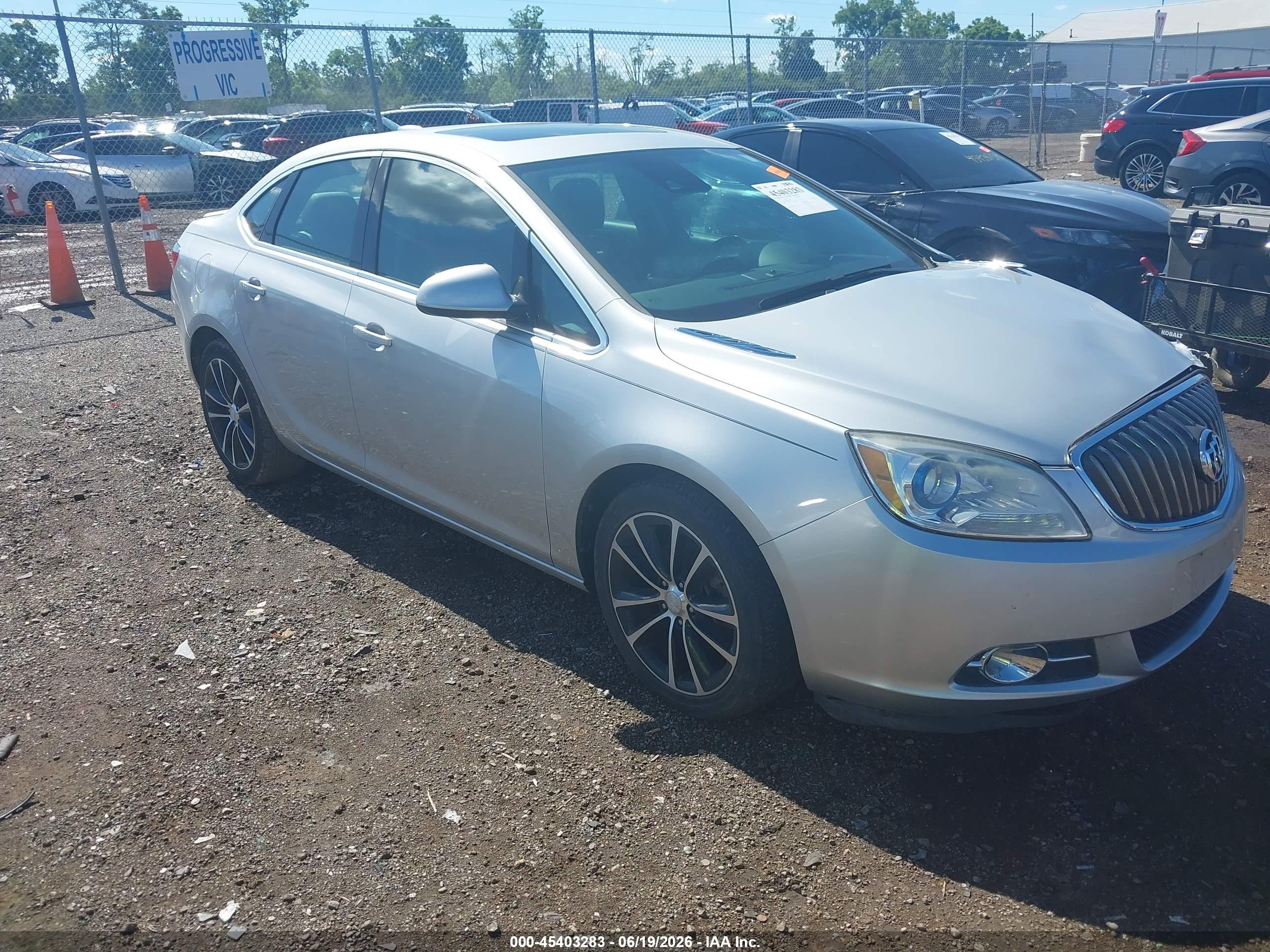 2017 Buick Verano Sport Touring, VIN 1G4PR5SK5H4110350 — Front end
