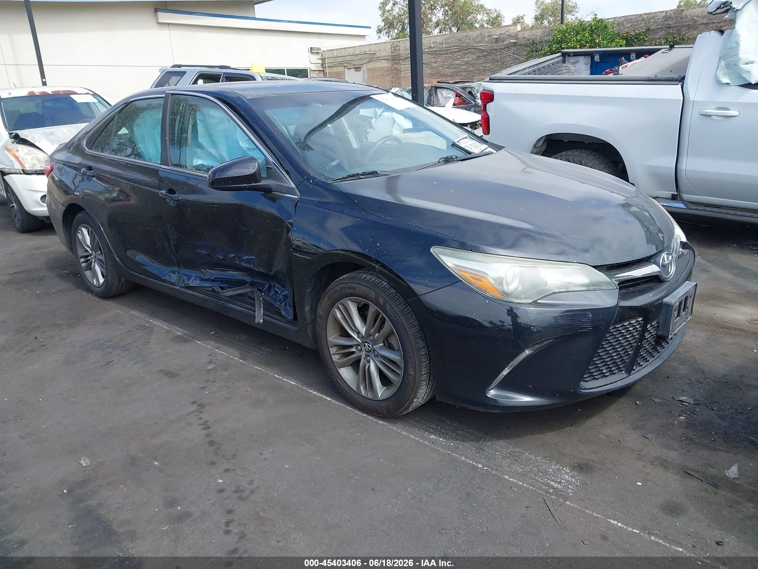 2016 Toyota Camry SE, VIN 4T1BF1FK5GU546362 — Side
